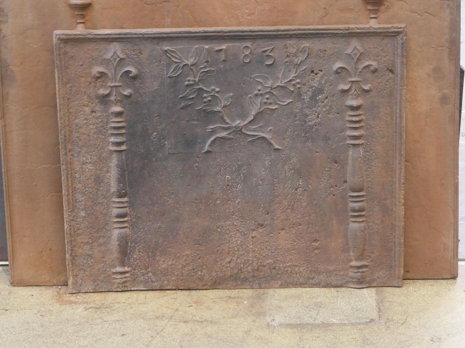 18th Century French Louis XV 'Pillars Of Hercules'  Fireback / Backsplash photo vinterior