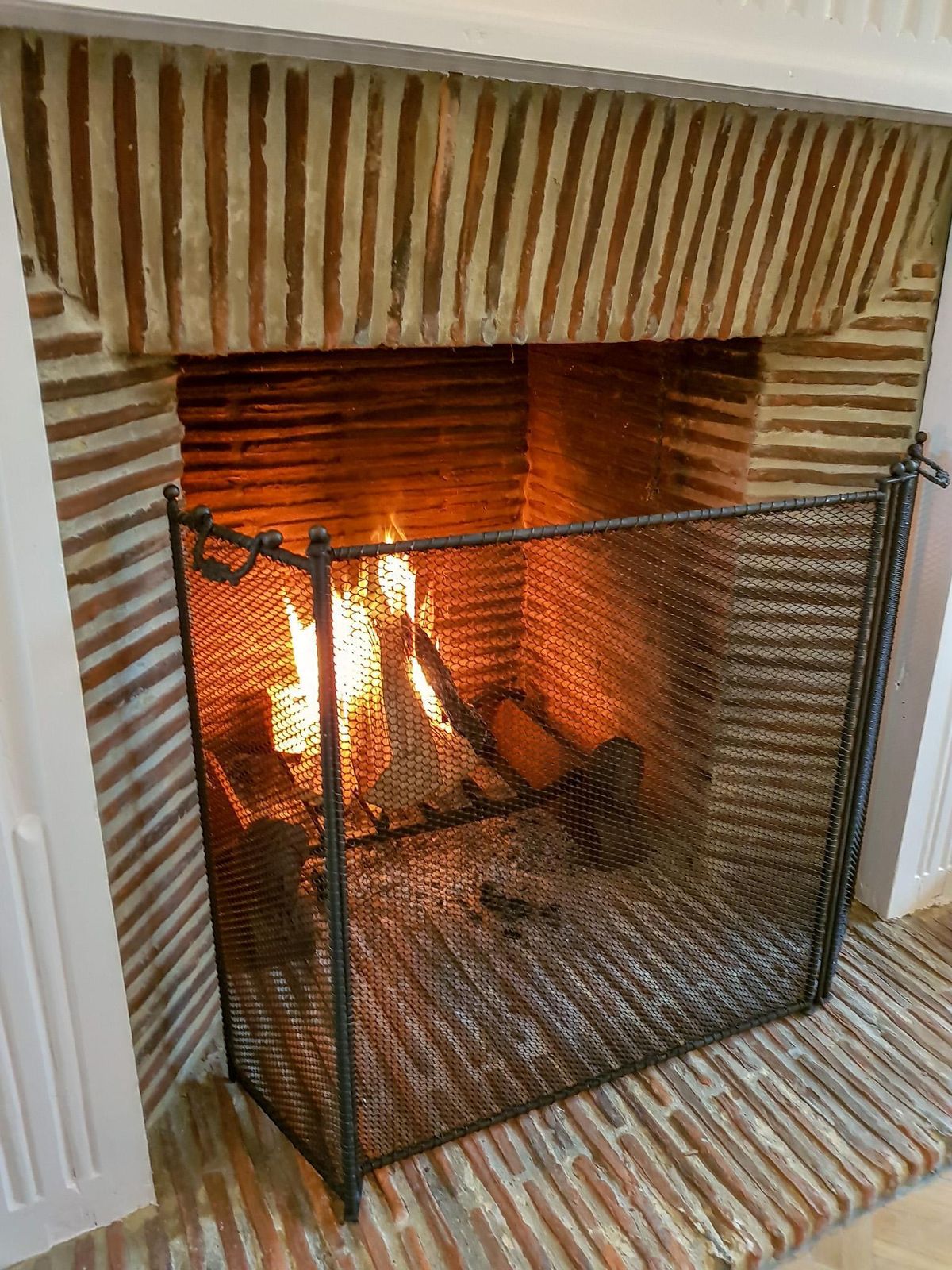 photo for sale Elegant French Iron Fire Screen, New, Handmade, 22" To 35" Wide,  22.4" Tall