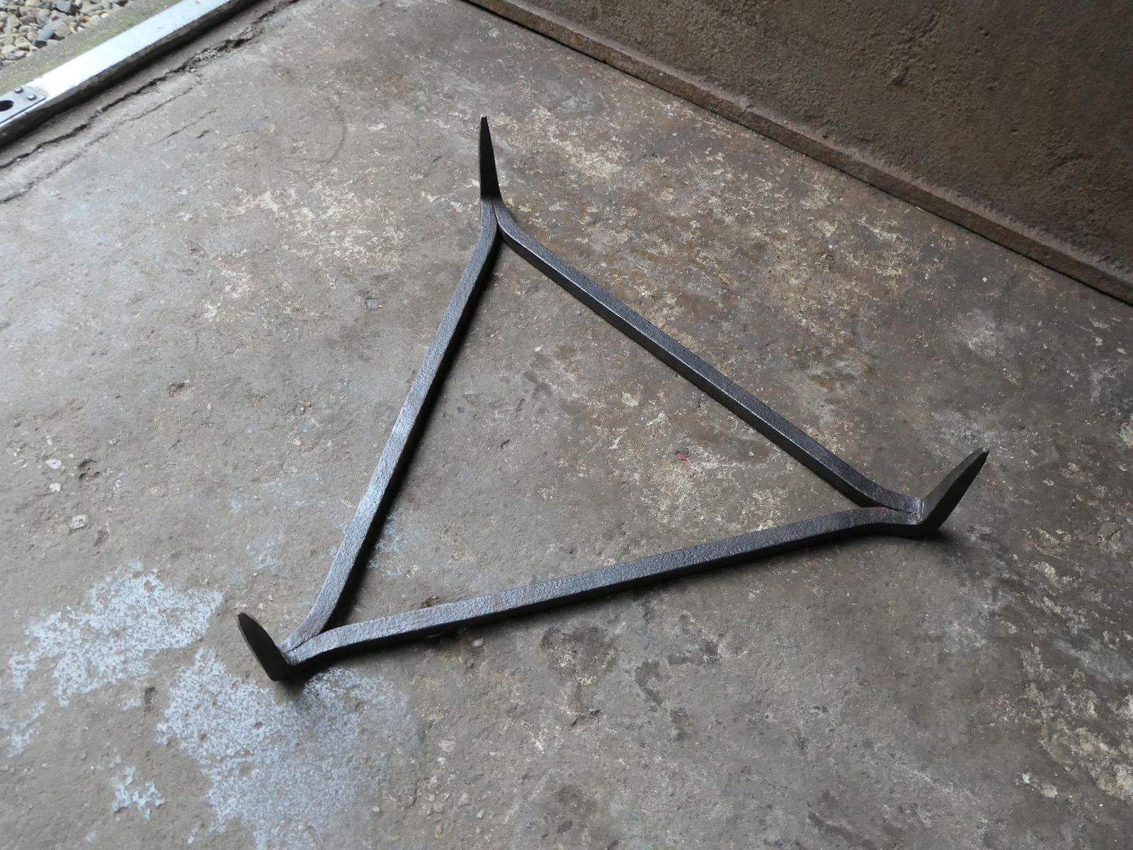 photo furniture Large French 17th 18th Century Louis XIV Trivet