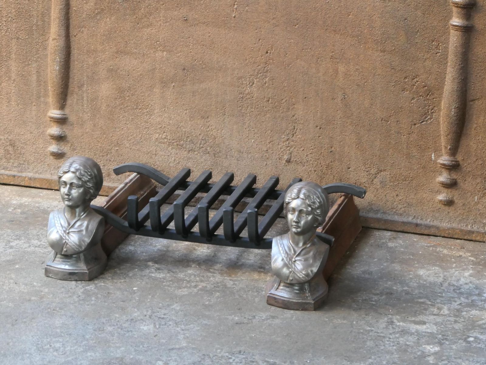 19th Century French Napoleon III Fire Grate, Fireplace Grate photo vinterior
