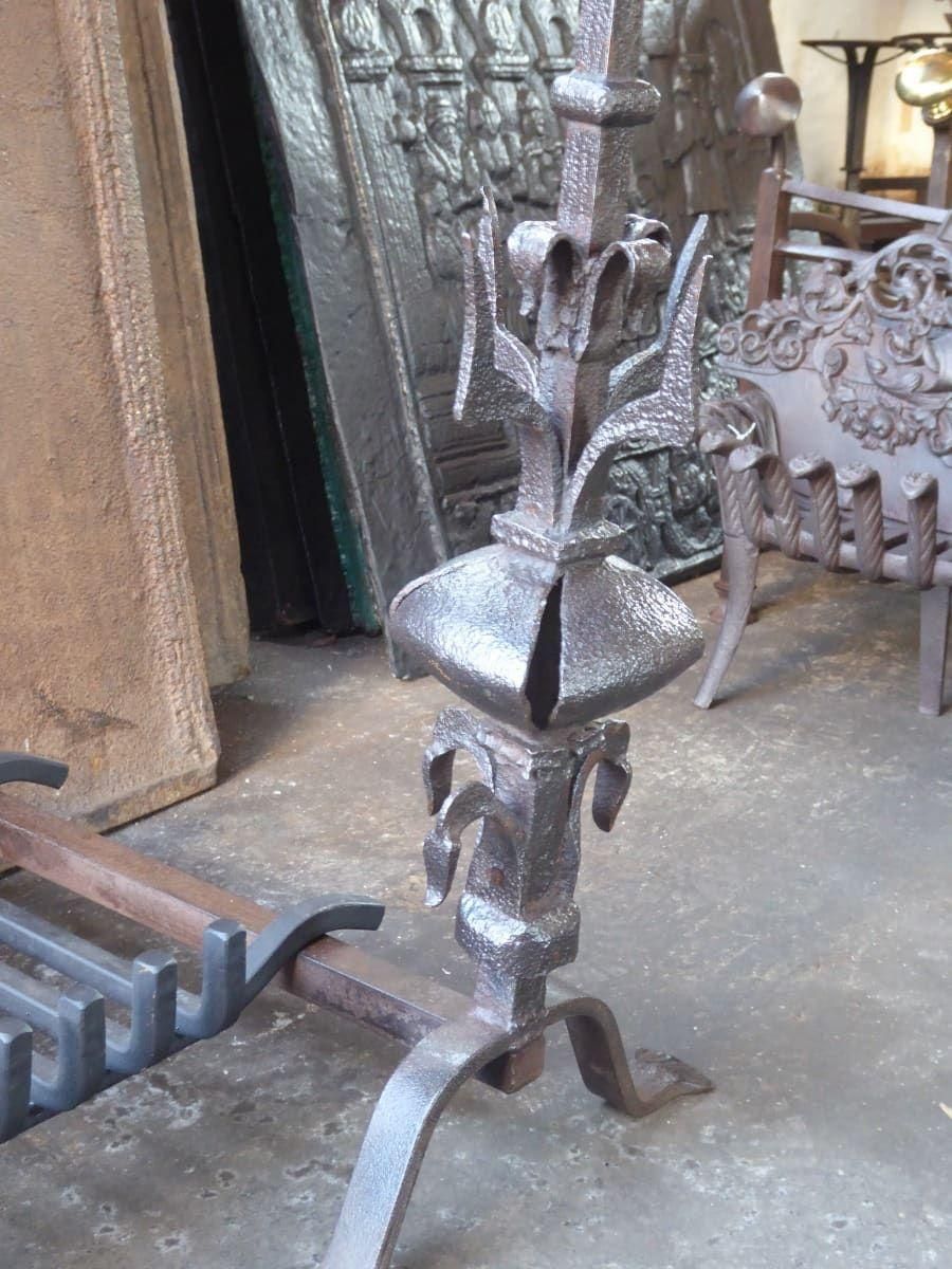 Antique French Louis XV Period Fireplace Grate Or Fire Basket, 18th Century photo vinterior