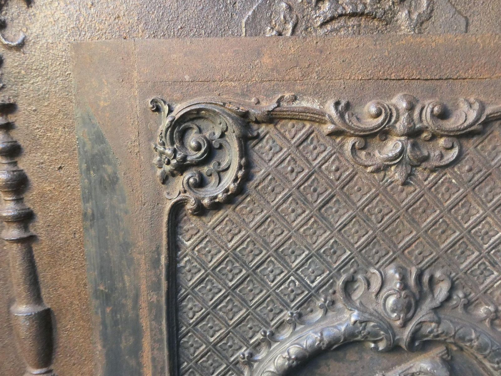 French Early 20th Century Louis XV Style 'Cupids' Fireback / Backsplash. photo 576.0
