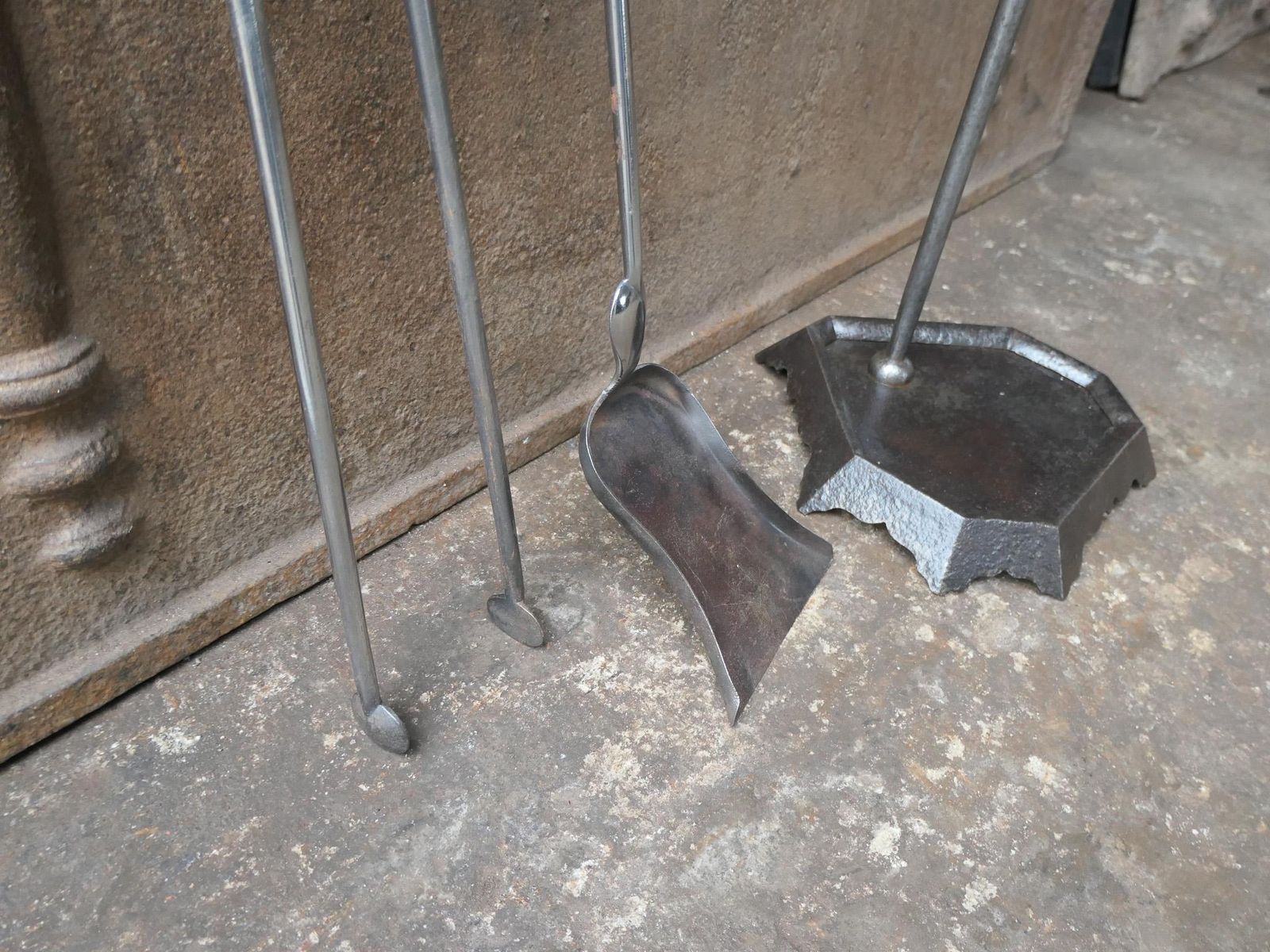 photo vinterior Antique French 'Grandy Fils' Fireplace Tools Or Fire Tools, 19th Century
