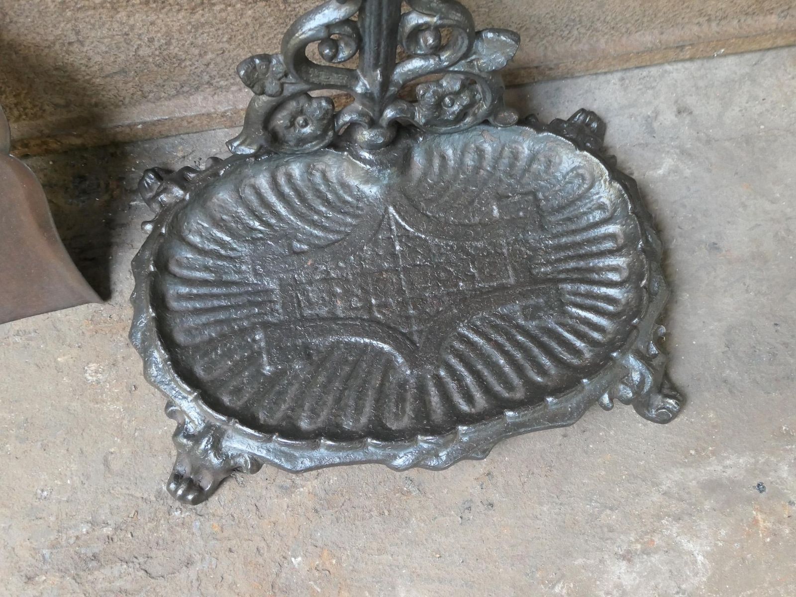 photo vinterior English Victorian Fireplace Tools Or Companion Set, 19th Century