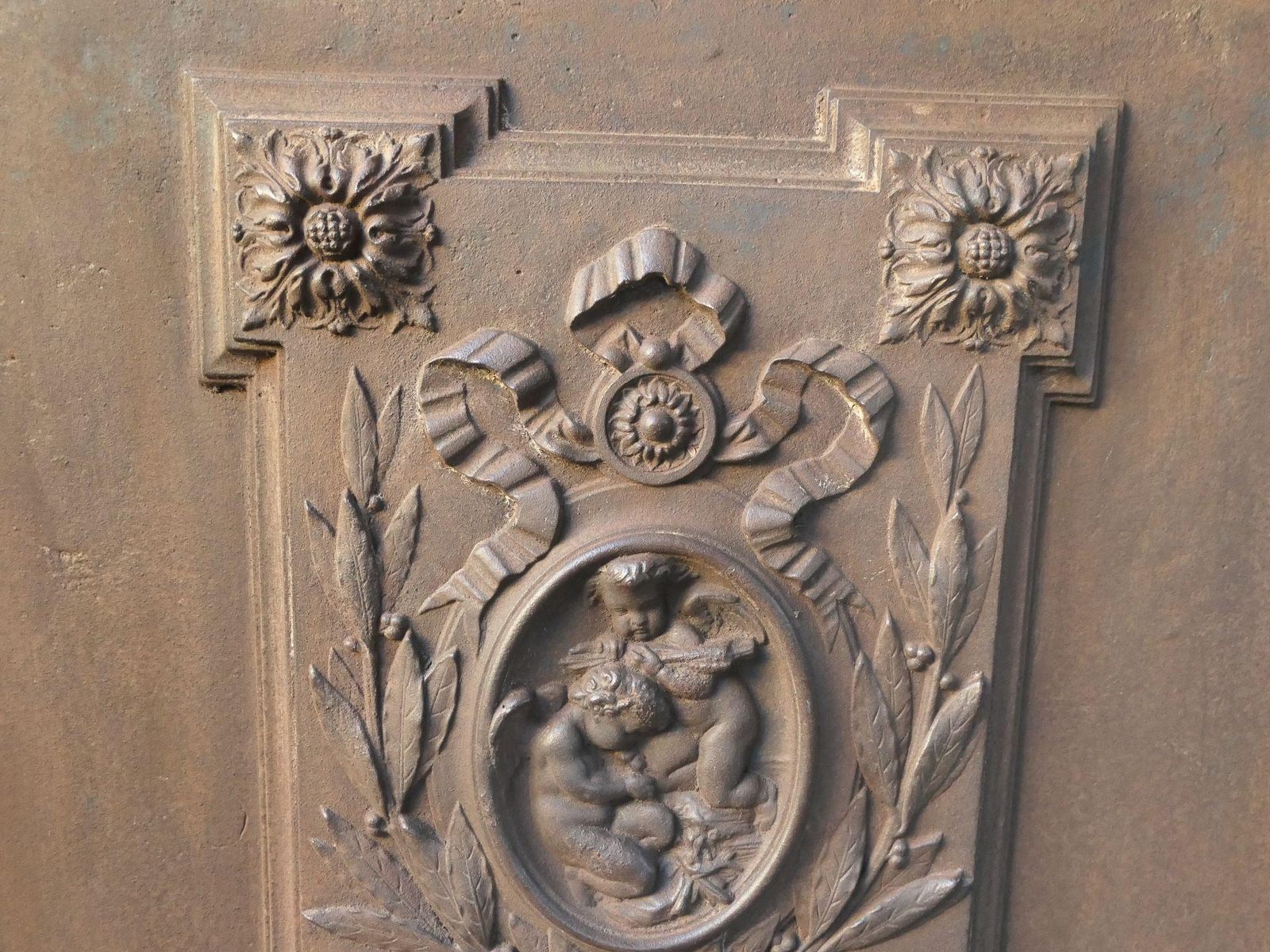 Belgian Victorian 'Cupids' Fireback / Backsplash, Early 20th Century photo 576.0