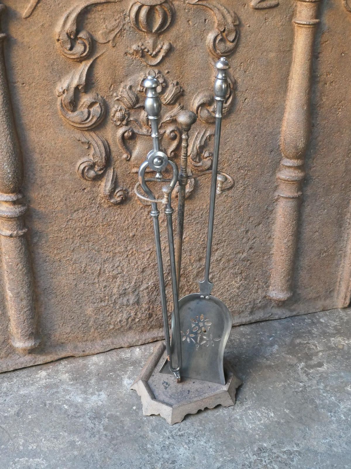 19th C. English Polished Steel And Brass Victorian Companion Set photo 636.0