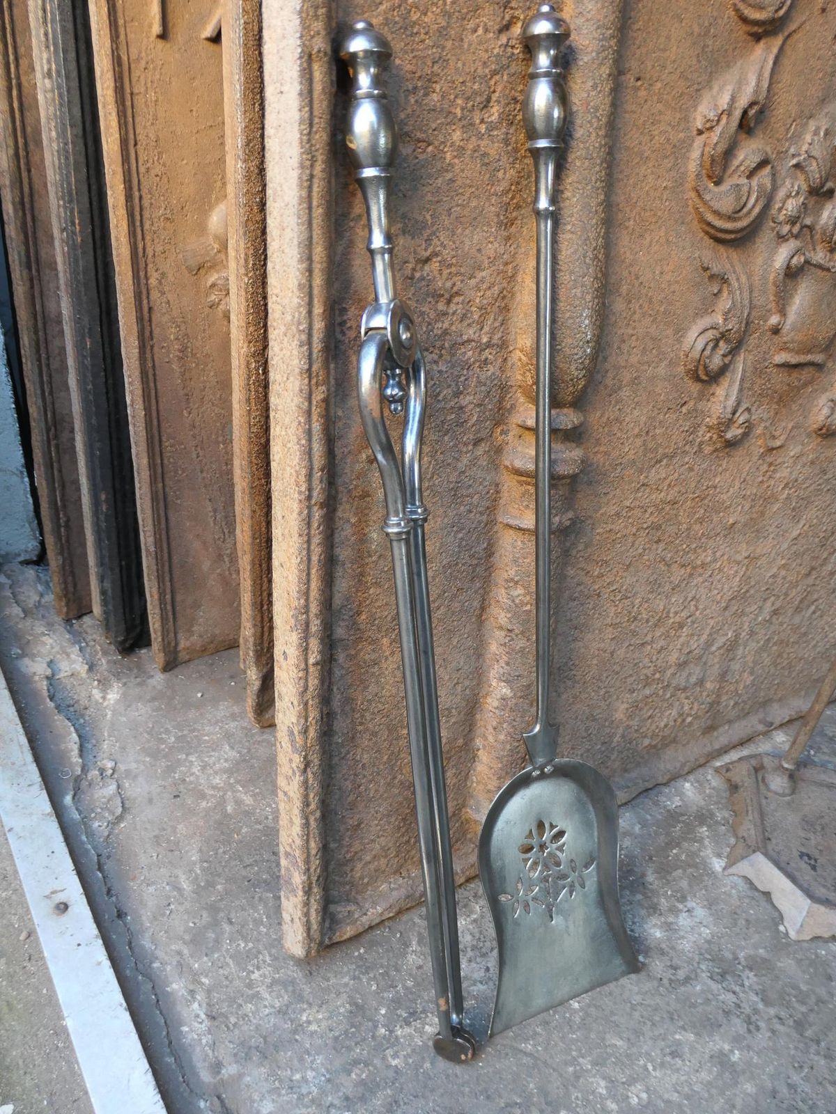 636.0 19th C. English Polished Steel And Brass Victorian Companion Set photo