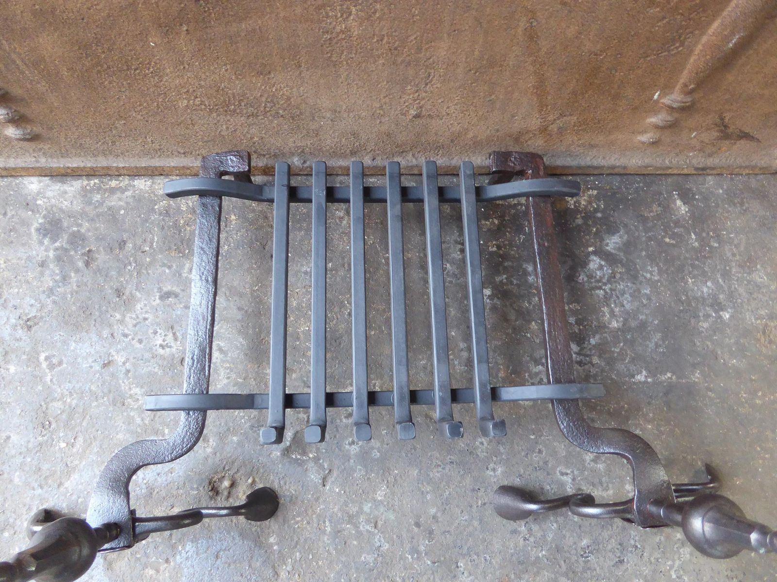photo vintage Antique French Louis XV Fire Grate, Fireplace Grate, 18th Century