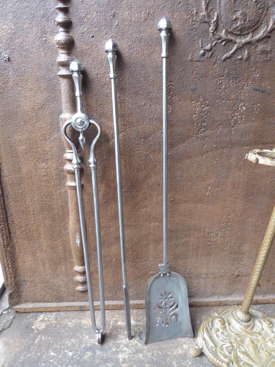 photo furniture Antique English Victorian Fireplace Tools Or Fire Tools, 19th Century