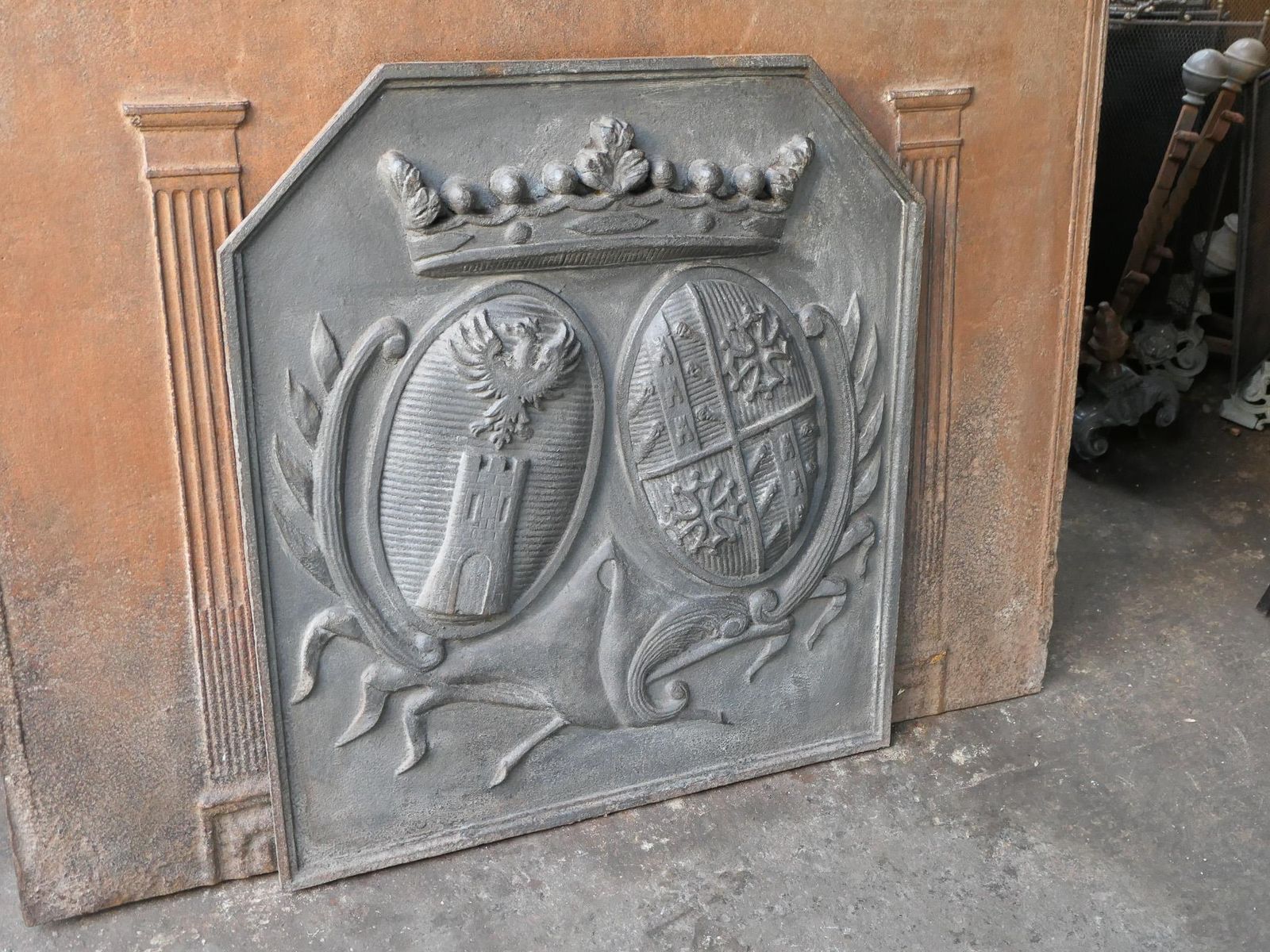 French Louis XIV Style 'Arms Of France' Fireback / Backsplash photo vinterior