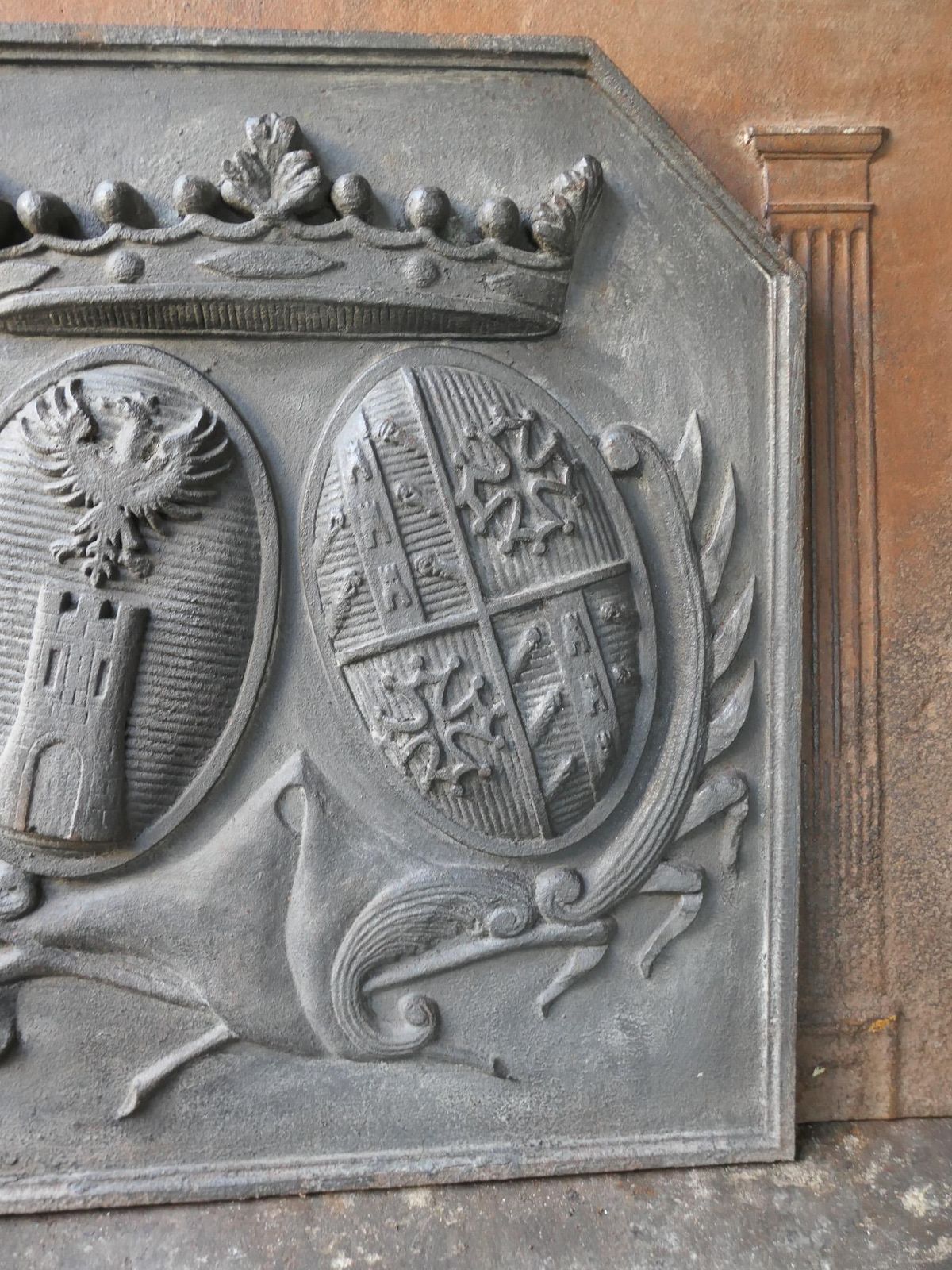 Home Fixtures French Louis XIV Style 'Arms Of France' Fireback / Backsplash photo