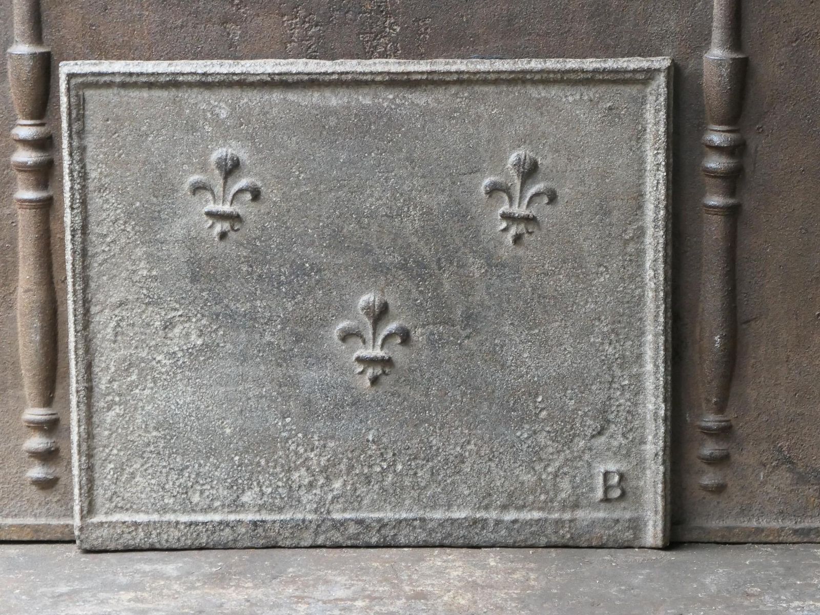 18th Century French Louis XV Fireback / Backsplash With Fleurs De Lys photo 1088.0