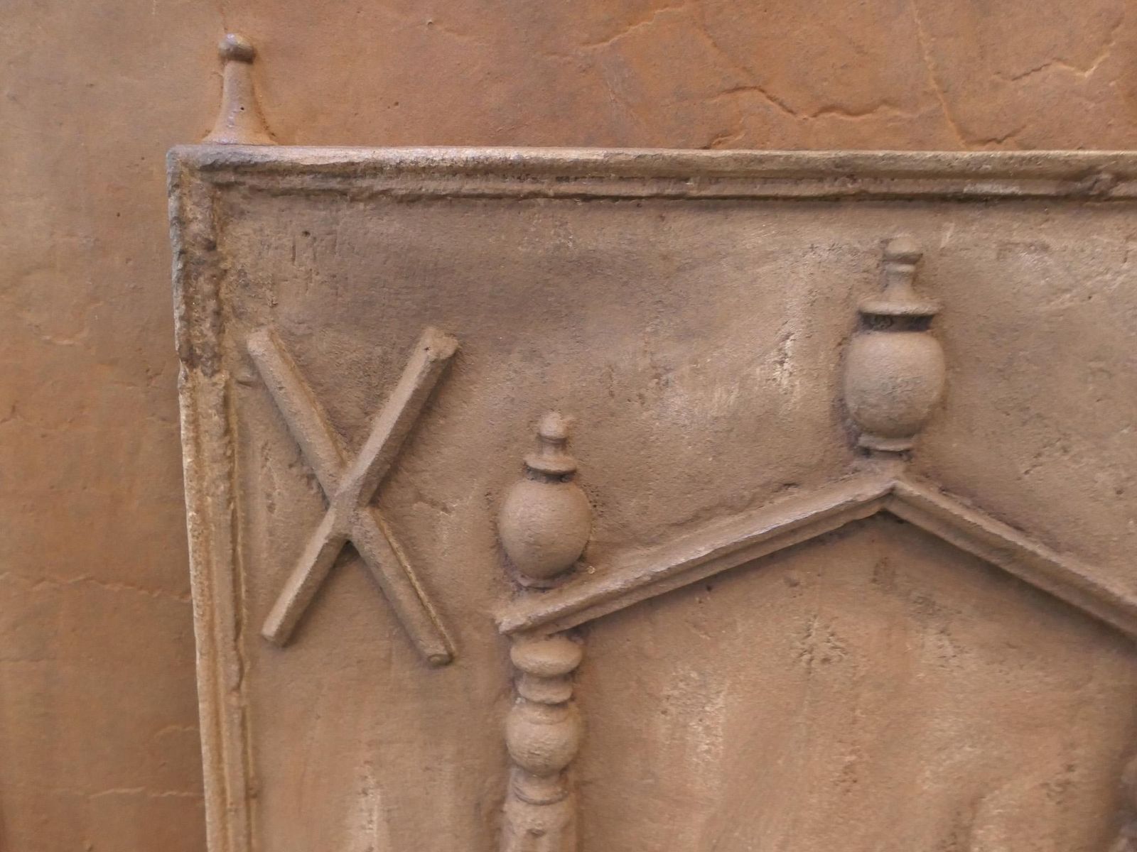 French Louis XIV Period 'Pillars And Pediment' Fireback / Backsplash photo 1088.0