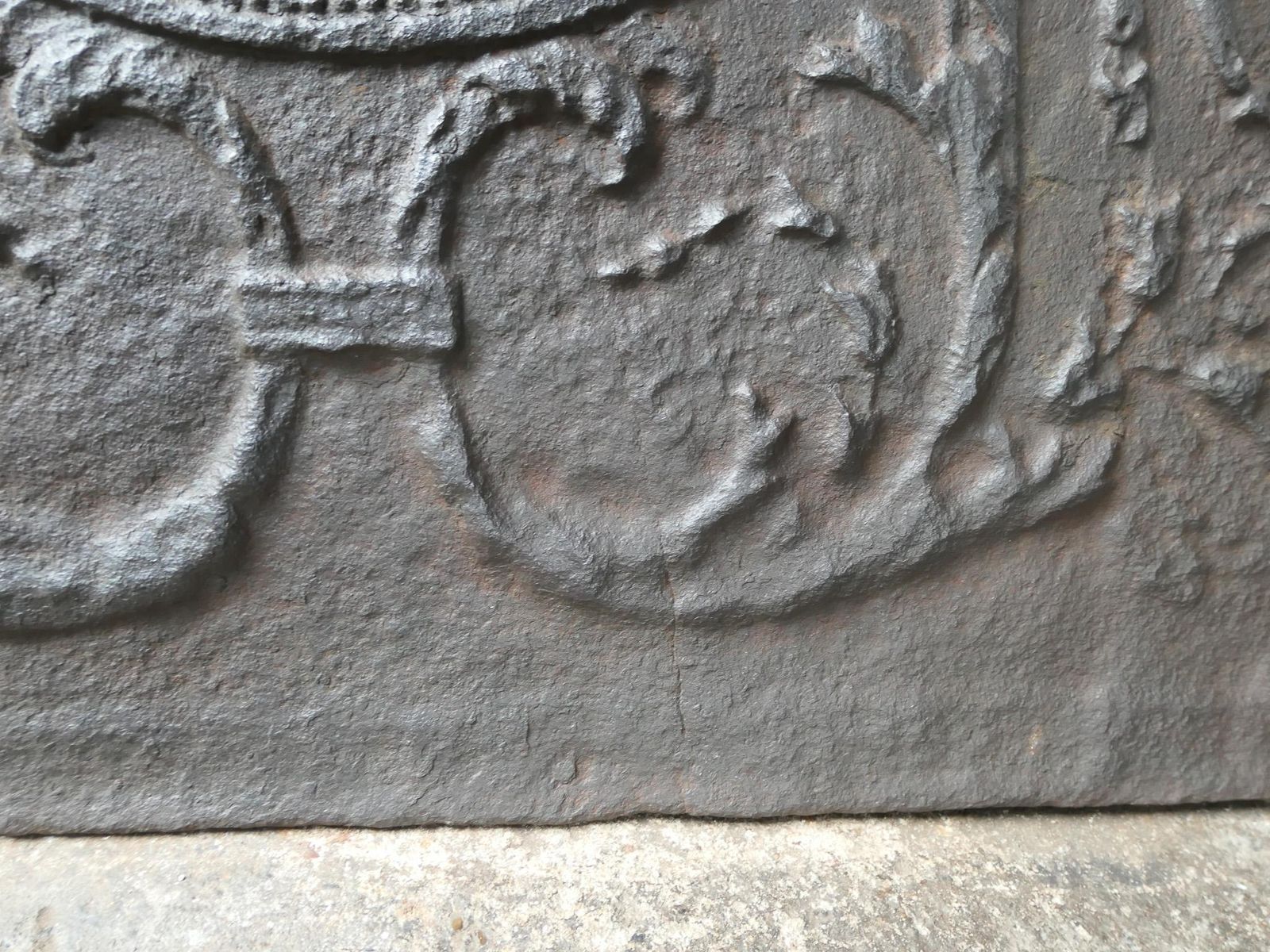 photo buy Antique French Fireback / Backsplash With The Goddess Venus, 18th Century