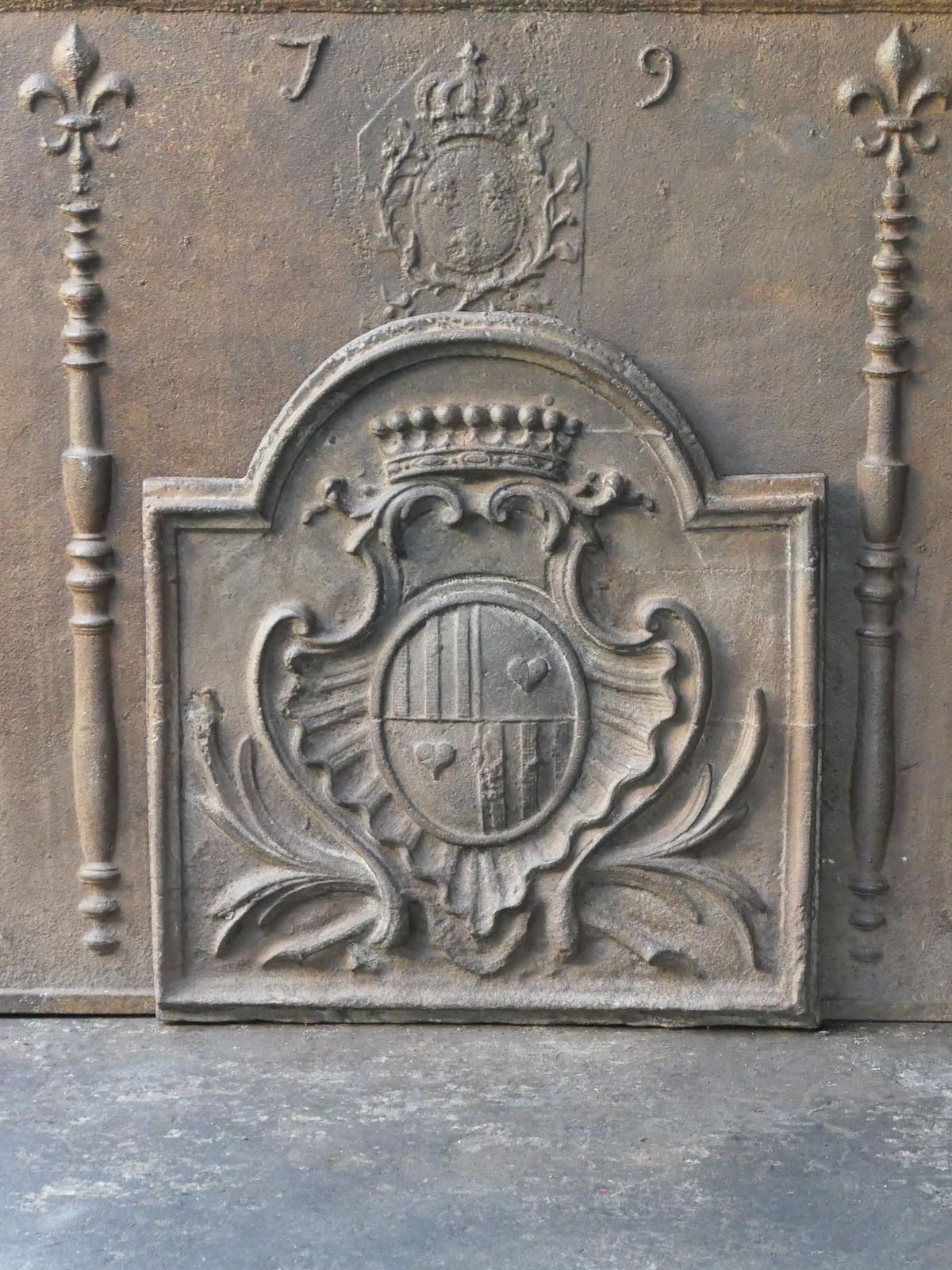 Antique French Louis XV Period 'Arms Of France' Fireback / Backsplash photo furniture