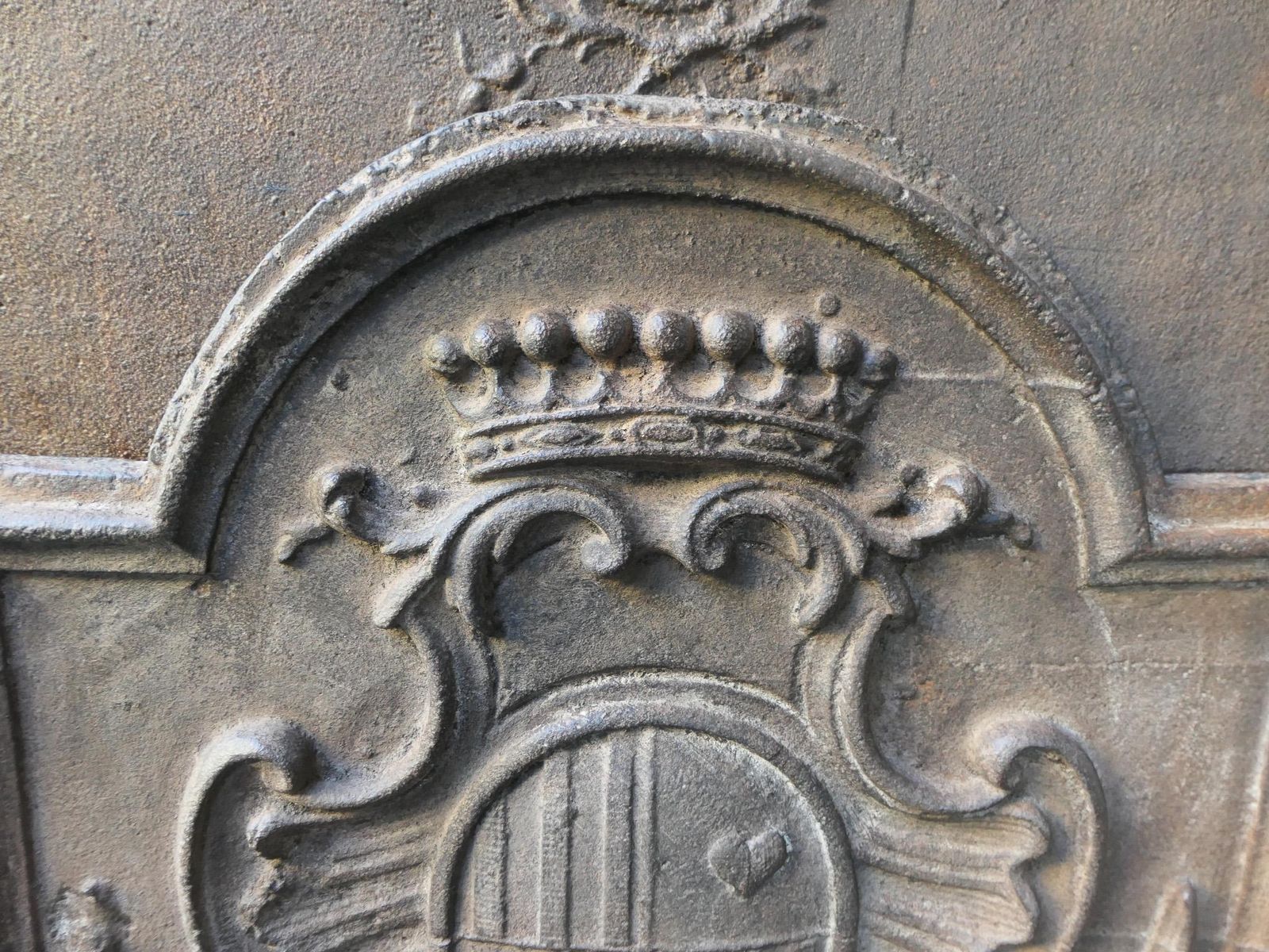 1088.0 Antique French Louis XV Period 'Arms Of France' Fireback / Backsplash photo