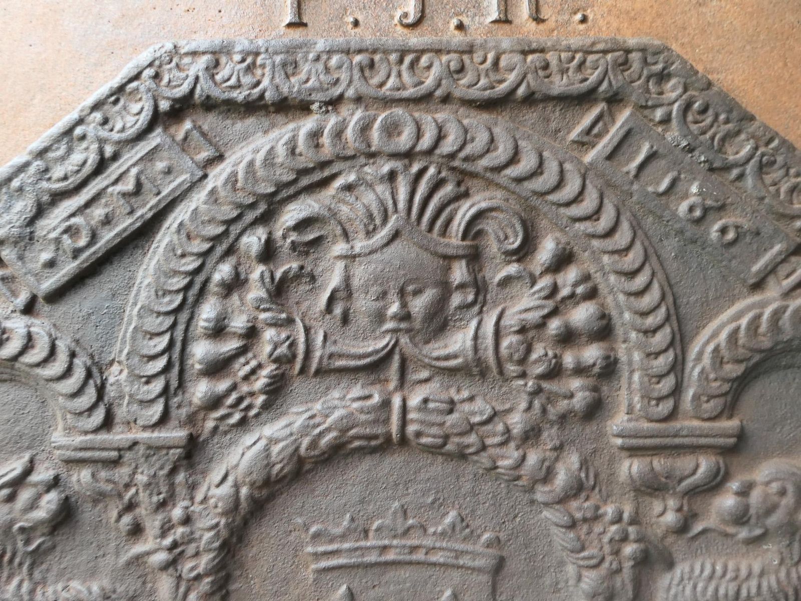 photo for sale French Louis XIII Style 'Arms Of France' Fireback / Backsplash