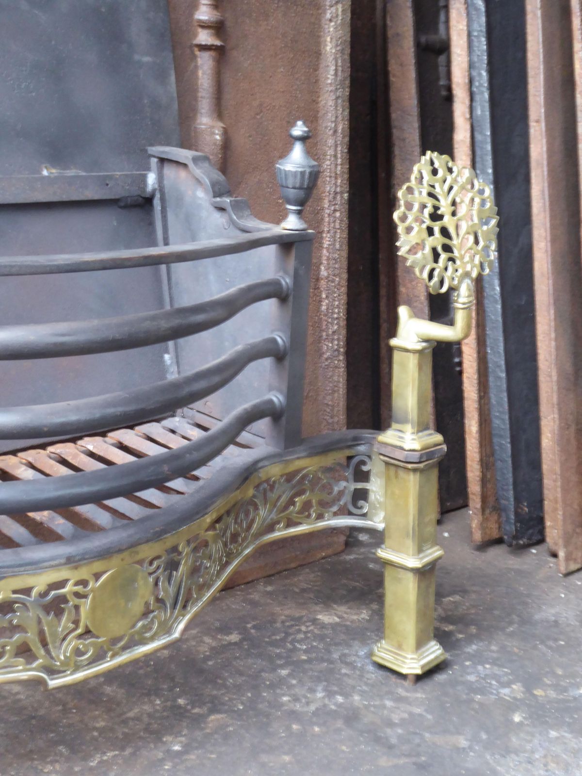Exquisite English Art Nouveau Fireplace Grate, Fire Grate photo vintage