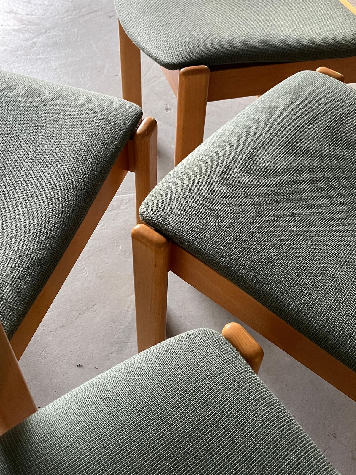 photo for sale 1 Of 15 Vintage Mid Century Modern Stackable Dining Chairs By Wiesner Hager, 80s