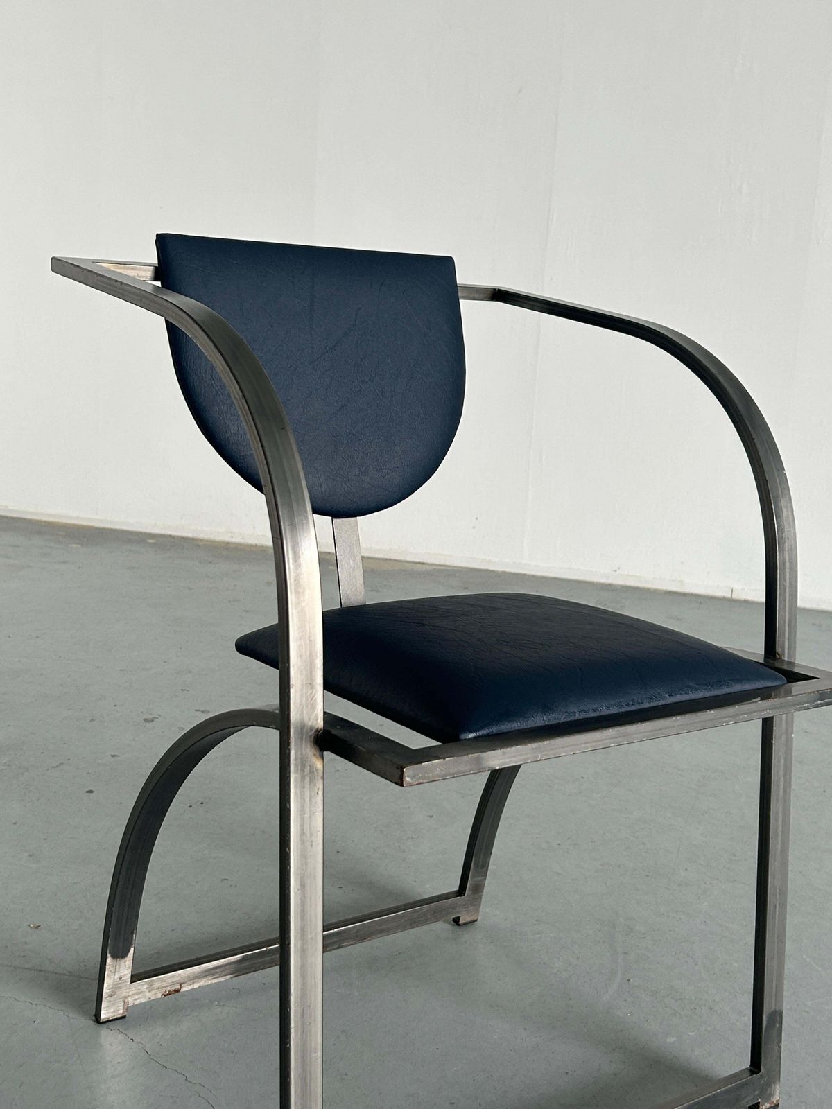 photo furniture Memphis Design Postmodern Geometrical 'Cosinus' Chair By Kff, 80s Germany