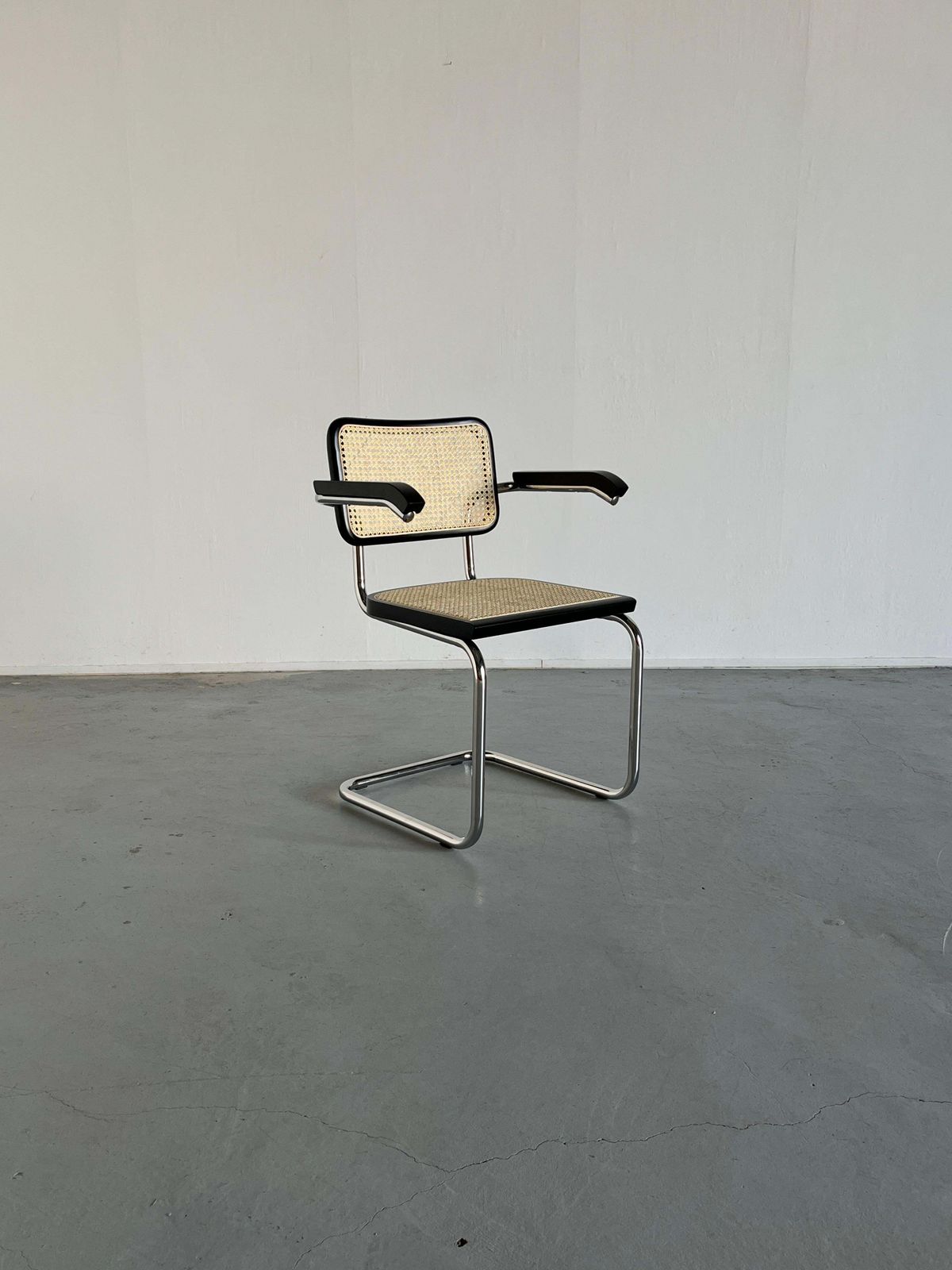 1 Of 8 Vintage Cesca Mid Century Cantilever Chair, Marcel Breuer B64, Early 00s photo furniture
