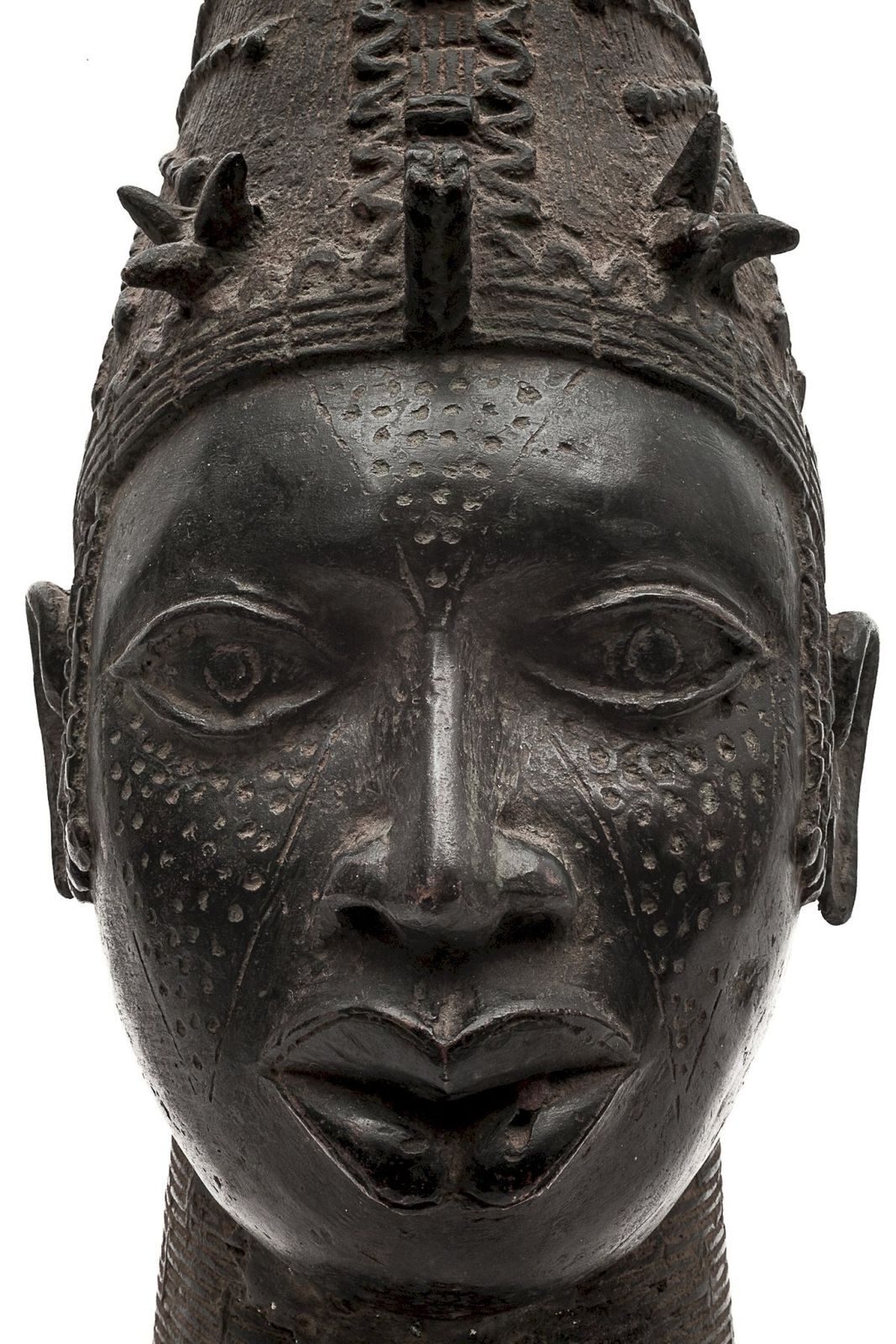 photo furniture Head Of Queen Iyoba, African
