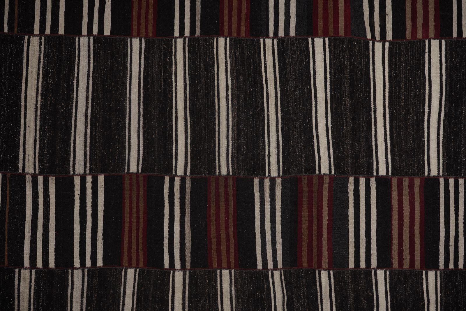1960s Mid 20th Century Large Anatolian Kilim 8'2'' X 9'8'' photo 1469.0