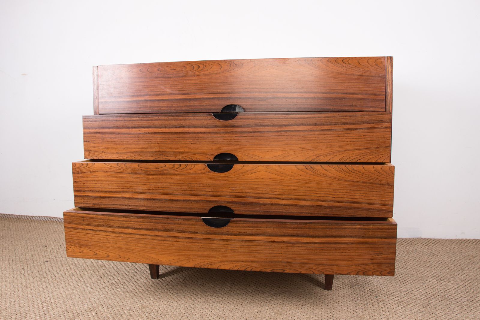 Grande coiffeuse commode en palissandre, par Paul Geoffroy pour Edition Charron, 1960. photo buy