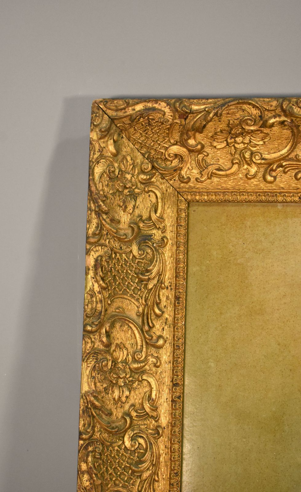 photo furniture Large Giltwood Picture Frame With Intricate Decoration Louis XV Style