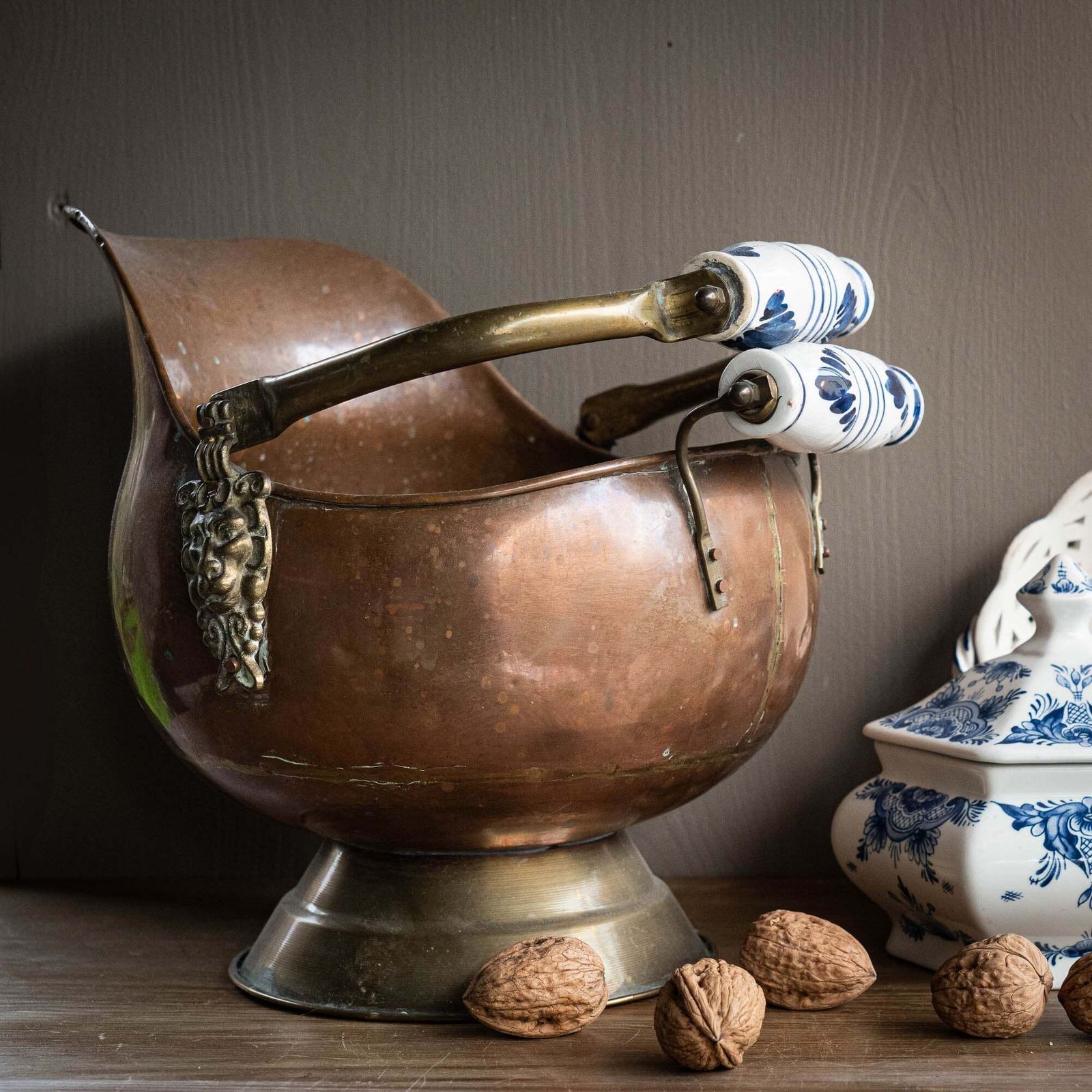 Antique Copper Helmet Coal Scuttle With Delft Ceramic Blue And White Handle   1800s photo furniture