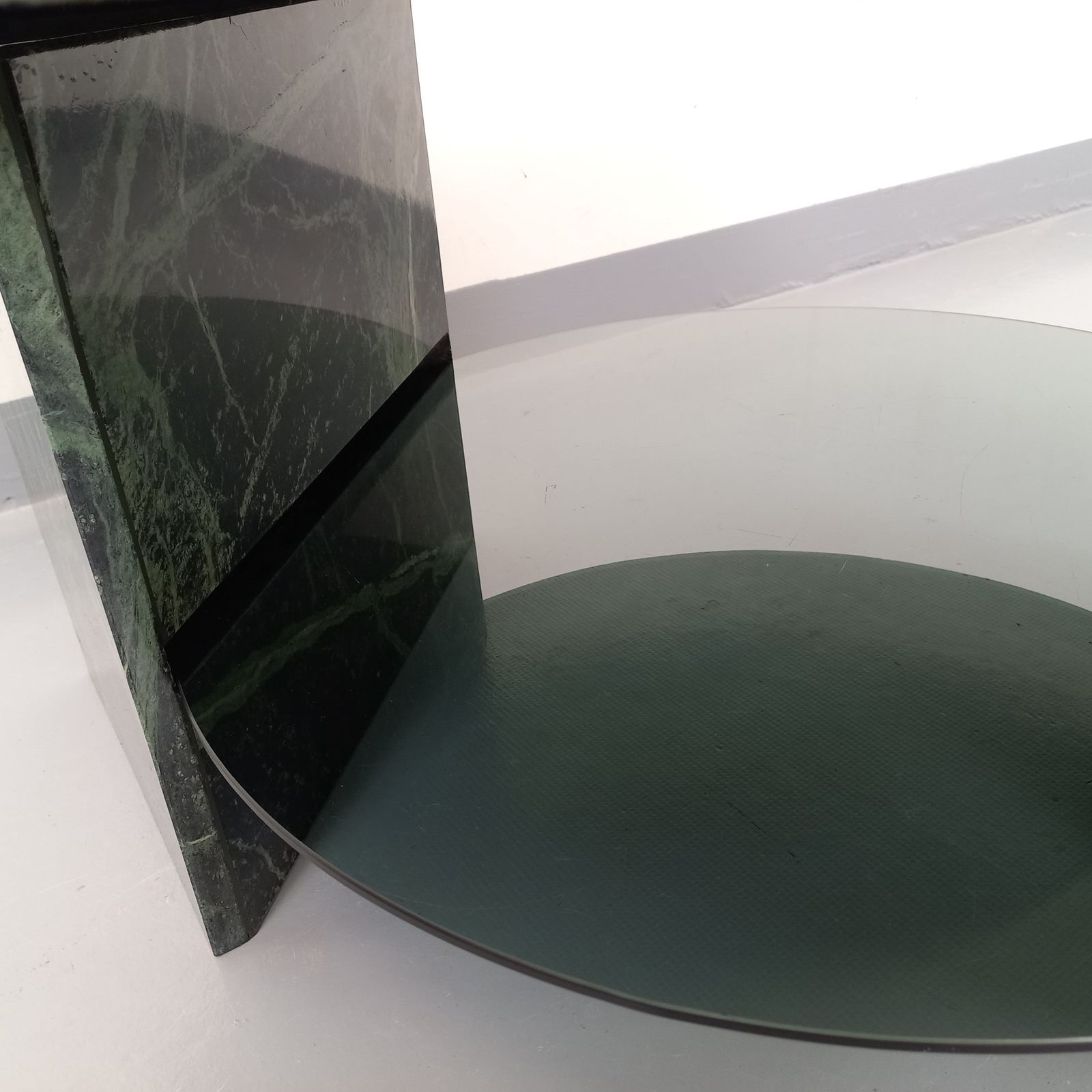 photo furniture Square Coffee Table In Green Marble And Smoked Glass