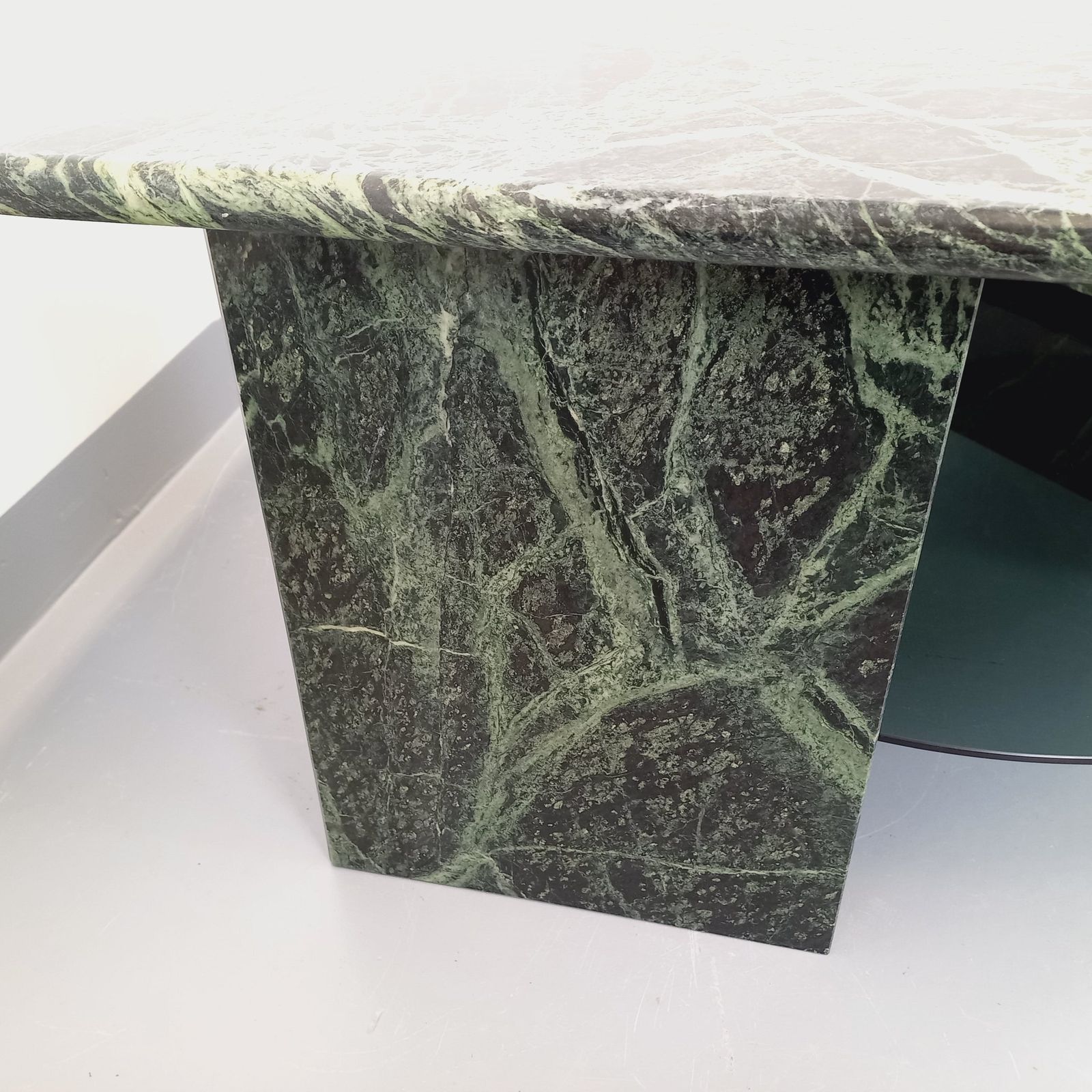 photo buy Square Coffee Table In Green Marble And Smoked Glass