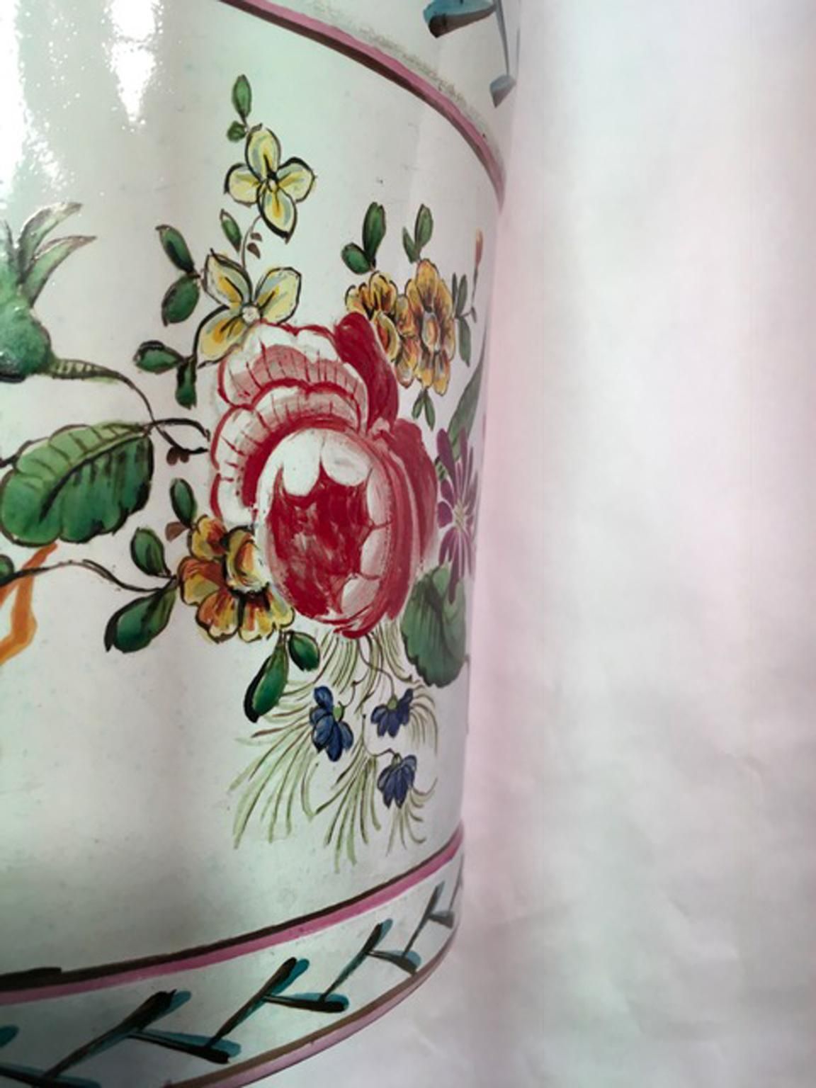 photo vinterior France Late 19th Century Pair Of Pottery Cache Pots With Flowers And Lions Heads
