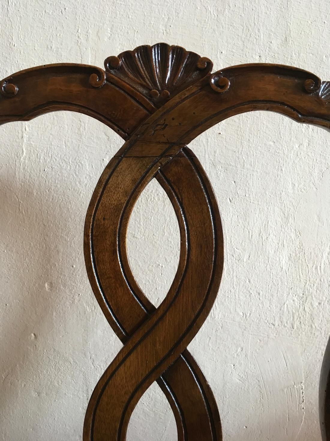 Venezia Mid 18th Century Baroque Hand Carved Walnut Armchair photo for sale