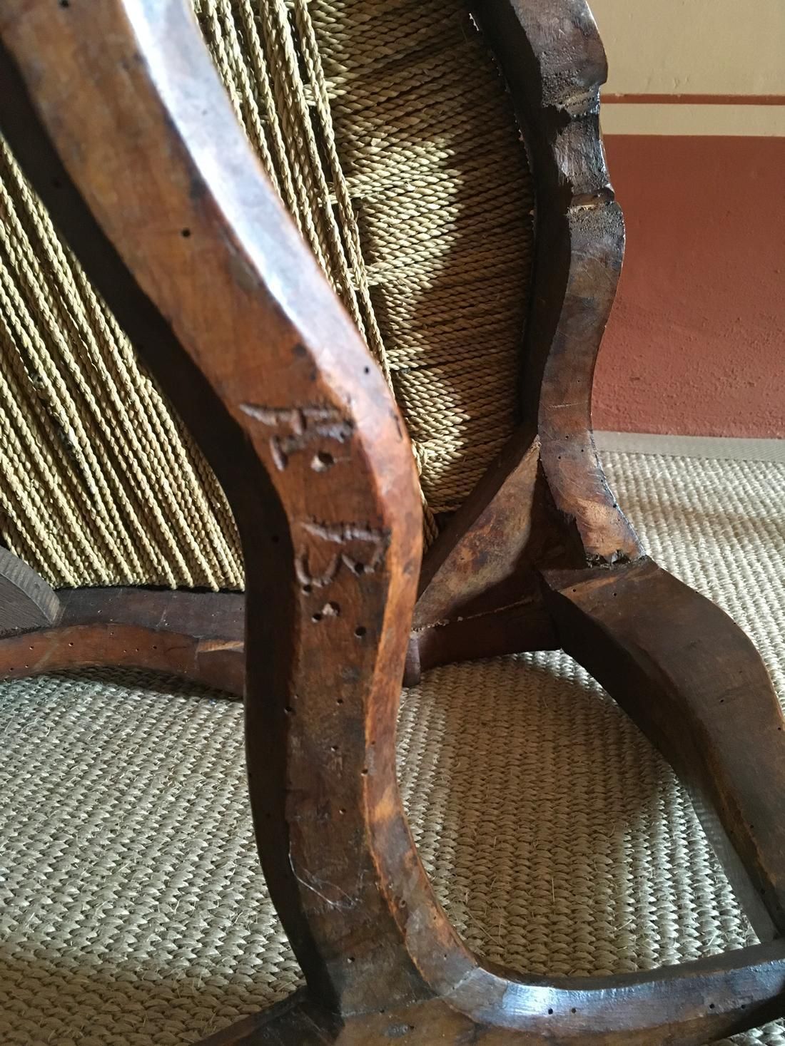 4253.0 Venezia Mid 18th Century Baroque Hand Carved Walnut Armchair photo