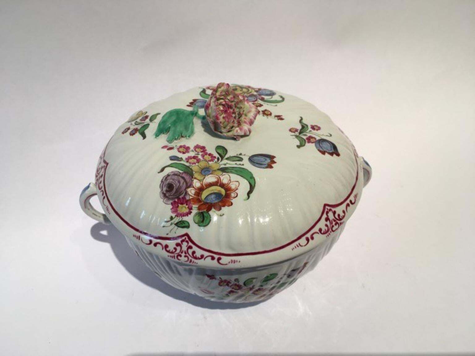 photo furniture Italy 18th Century Richard Ginori Porcelain Covered Cup With Floral Drawings