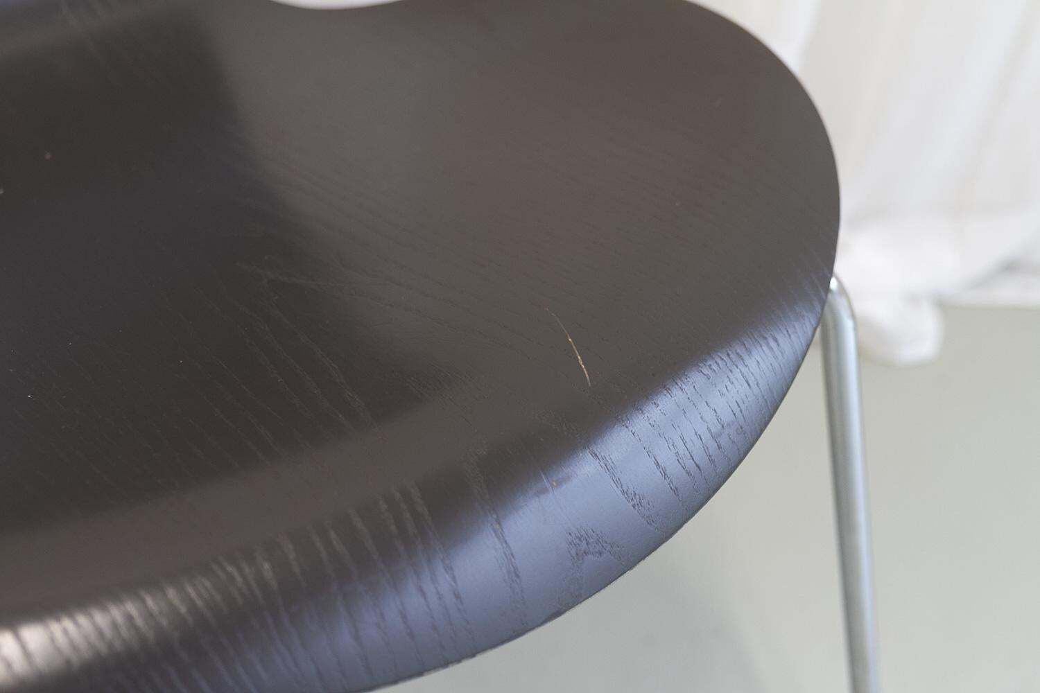 photo vintage Series 7 Chair By Arne Jacobsen For Fritz Hansen, 2001.
