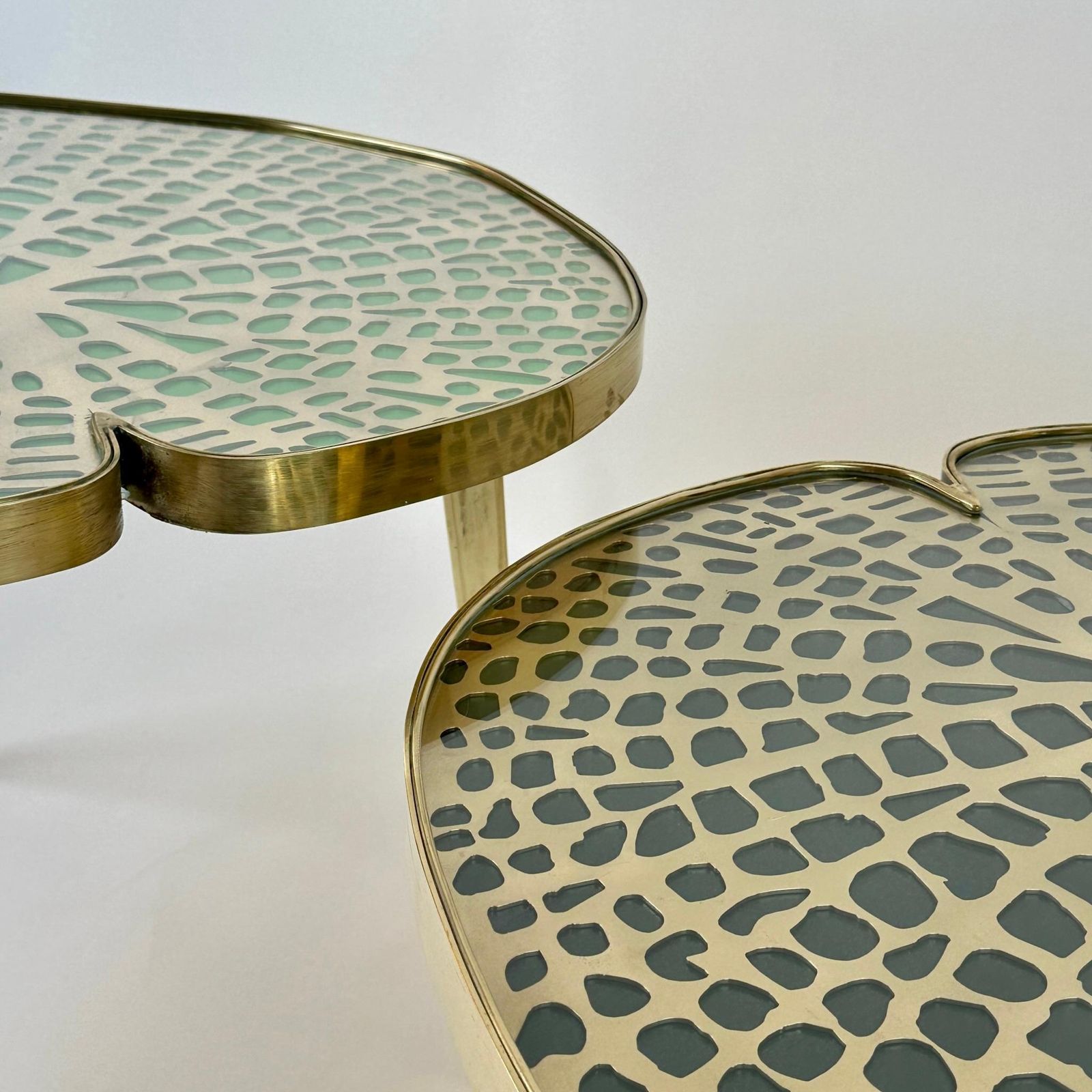 Late 20th Century Pair Of Brass & Transparent Glass Water Lilies Side Tables photo vintage