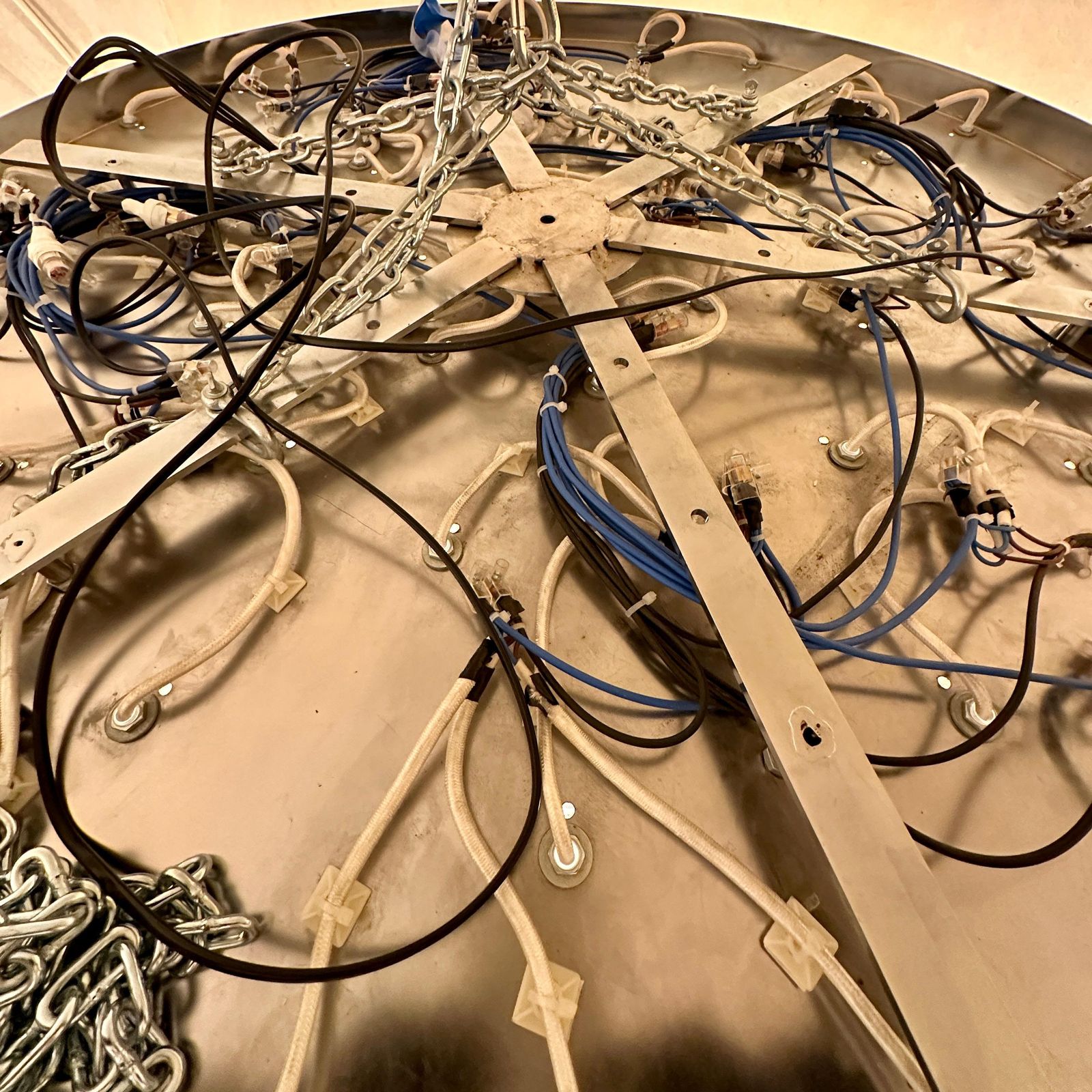 photo vintage Late 20th Century Chrome, Brushed Steel, Brass & Murano Glass Cascade Chandelier