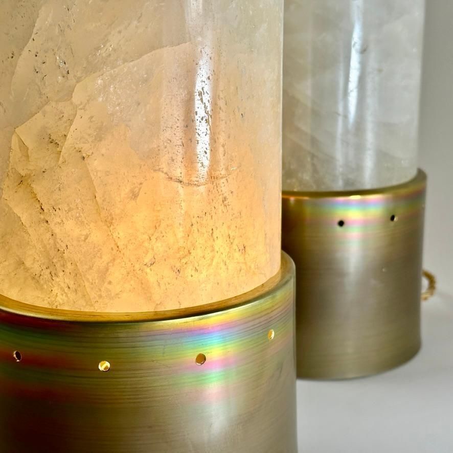 Late 20th Century Pair Of Round Brass & White Rock Crystal Stone Table Lamps photo Lighting