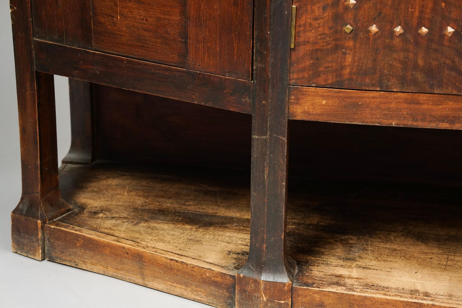 29773.0 Exceedingly Rare Jugend Cabinet By Eliel Saarinen, Early 1900s photo