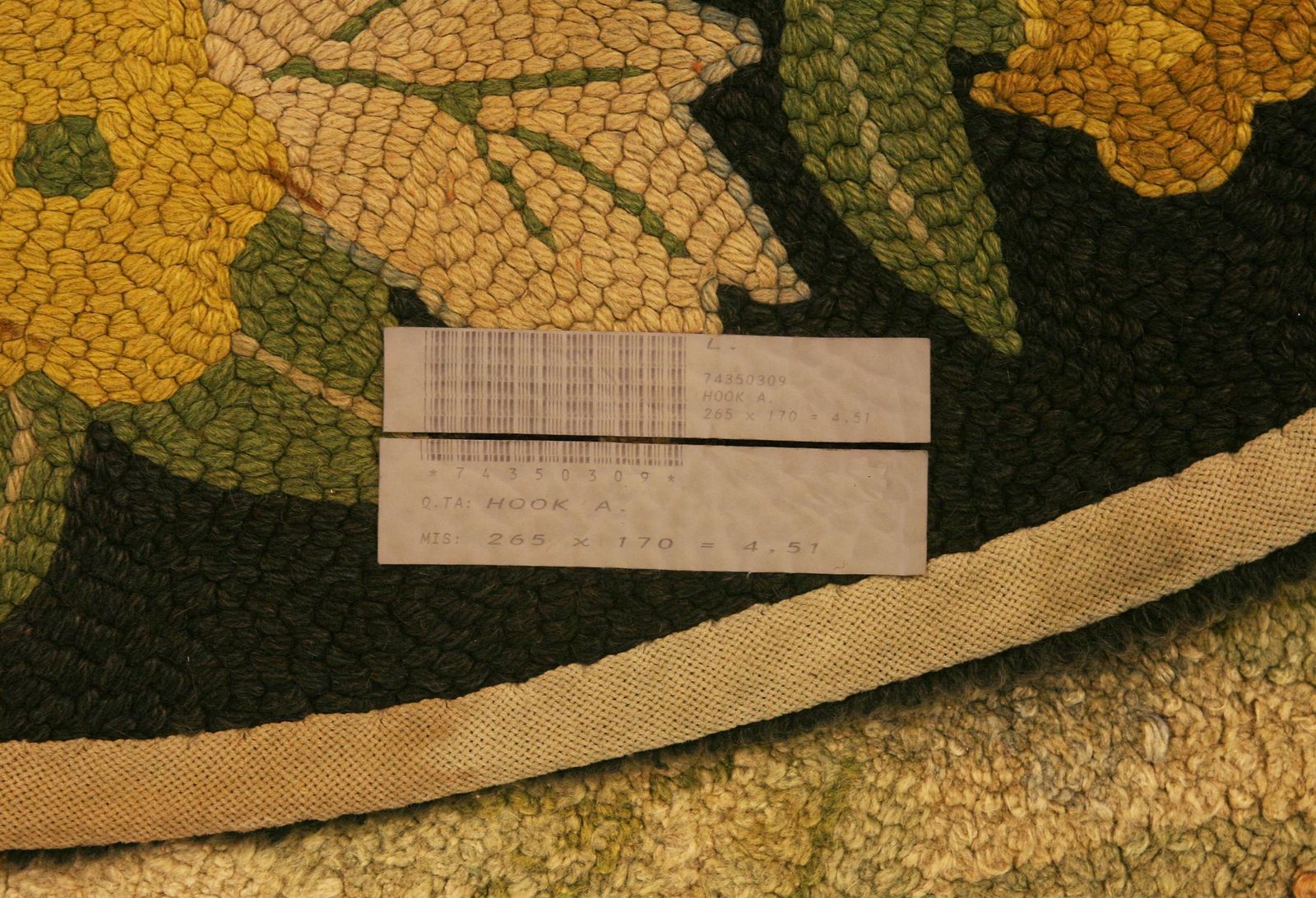 Antique American Oval Shape Hook Floral Field Rug, Ca. 1920 photo vinterior