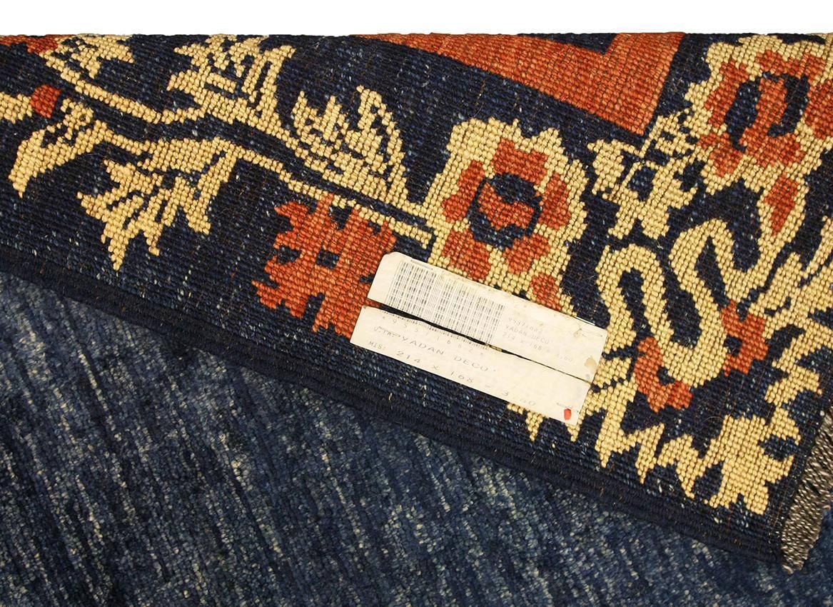Blue Vintage Rug Minimalist Design photo vinterior