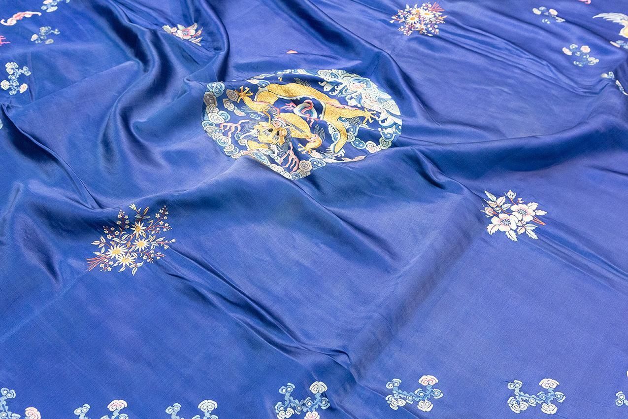 photo furniture Chinese Silk Textile Five Clawed Dragon