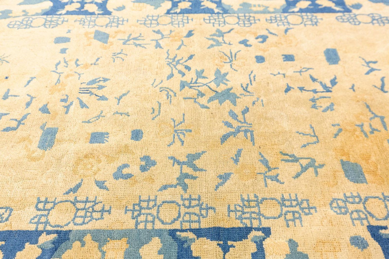 Chinese Rug Peking Oval photo for sale