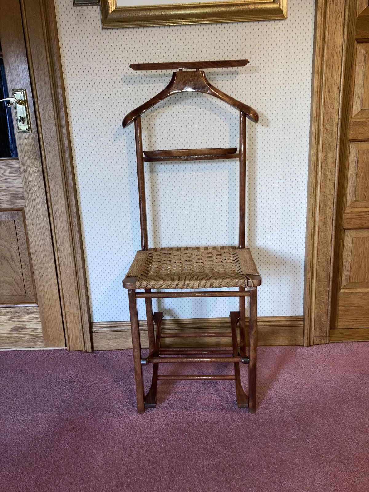 Italian Gentlemen’s Folding Valet Chair photo for sale