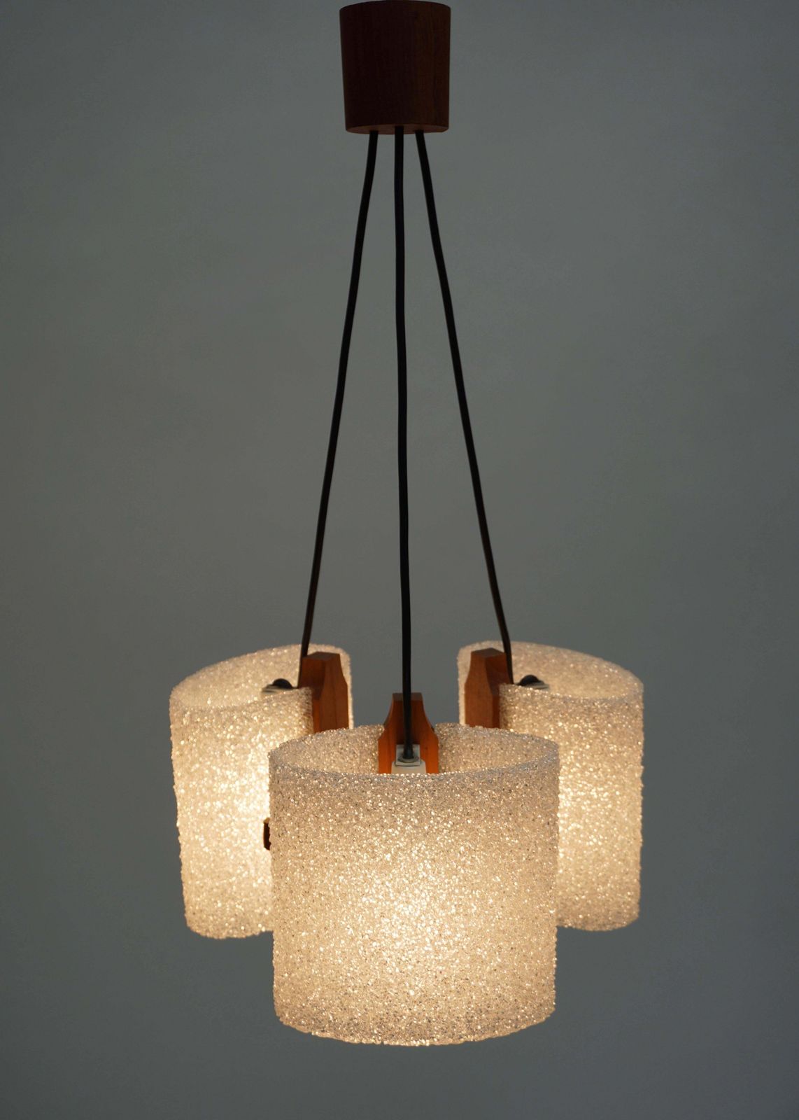 Elegant 1950s Chandelier In Wood And Acrylic photo vintage