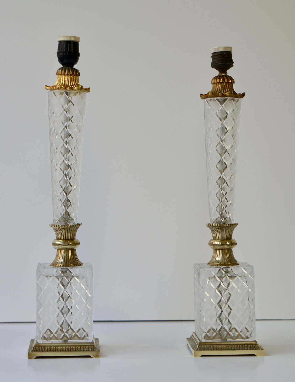 Elegant Italian Pair Of Doré Bronze Cut Crystal Ormolu Column Neoclassical Lamps photo furniture