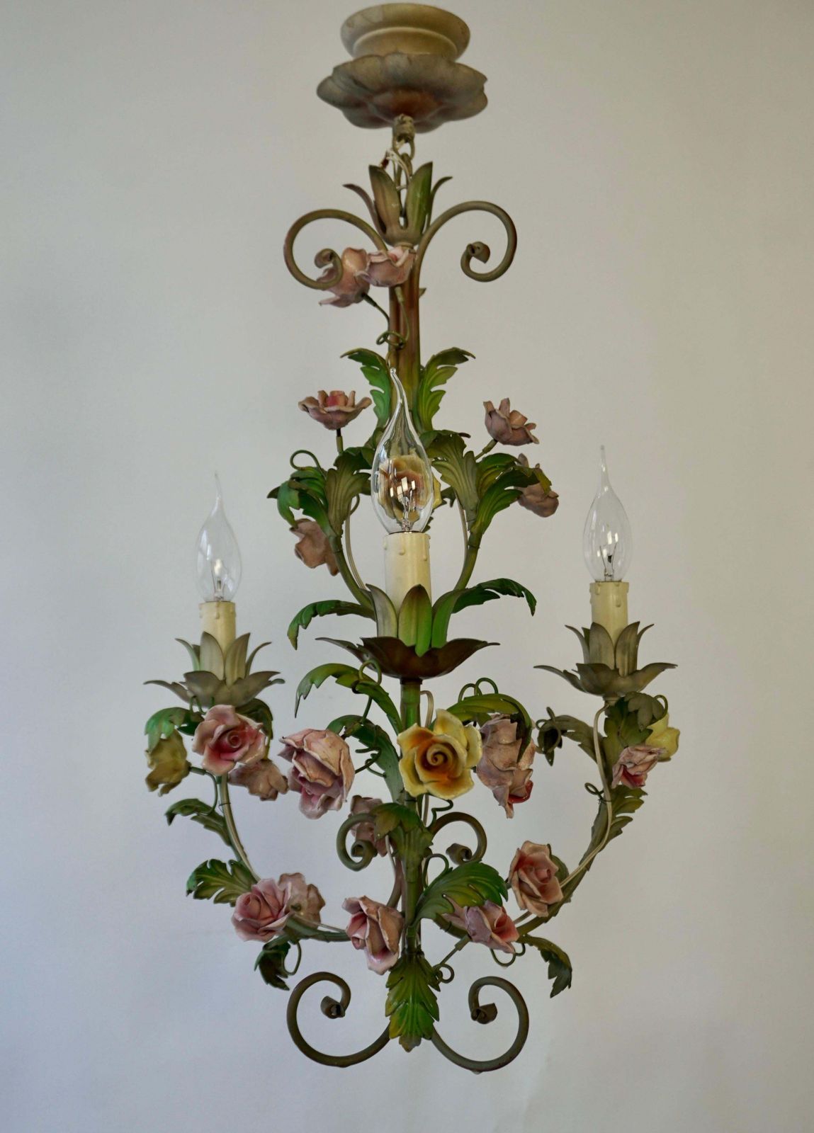 Italian 20th Century Louis XVI St. Tole & Saxe Porcelain Three Light Chandelier photo for sale
