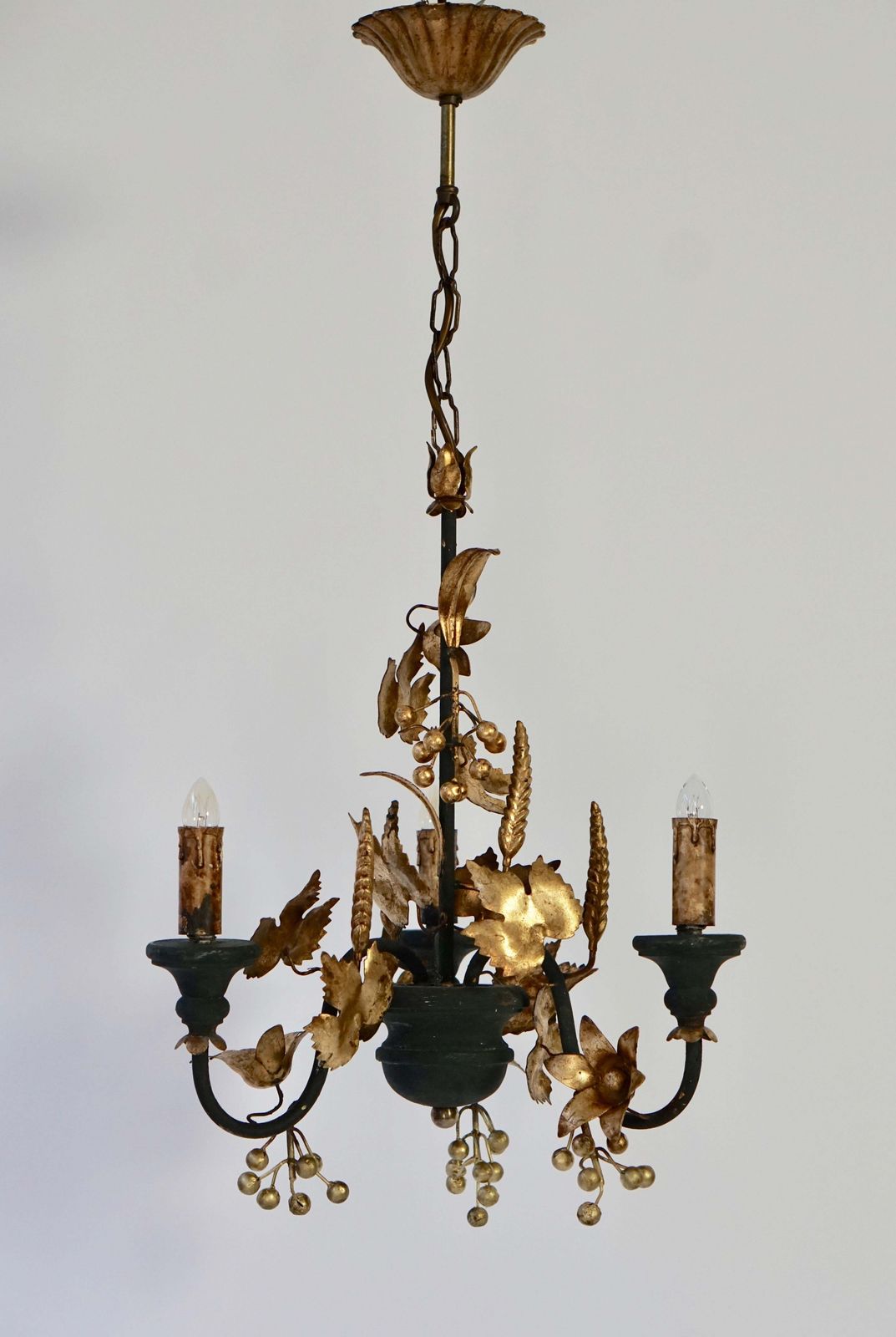 Chandelier In Wood And Gilded Metal photo furniture